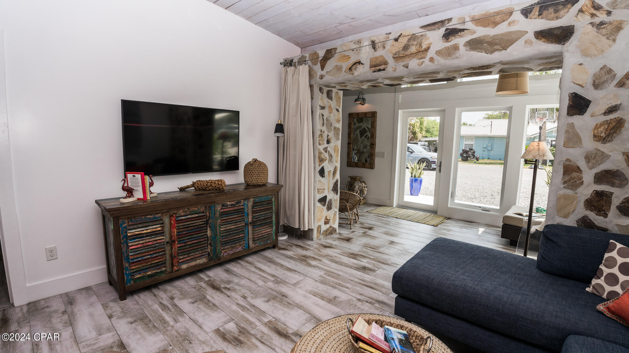 Bid-A-Wee - Residential