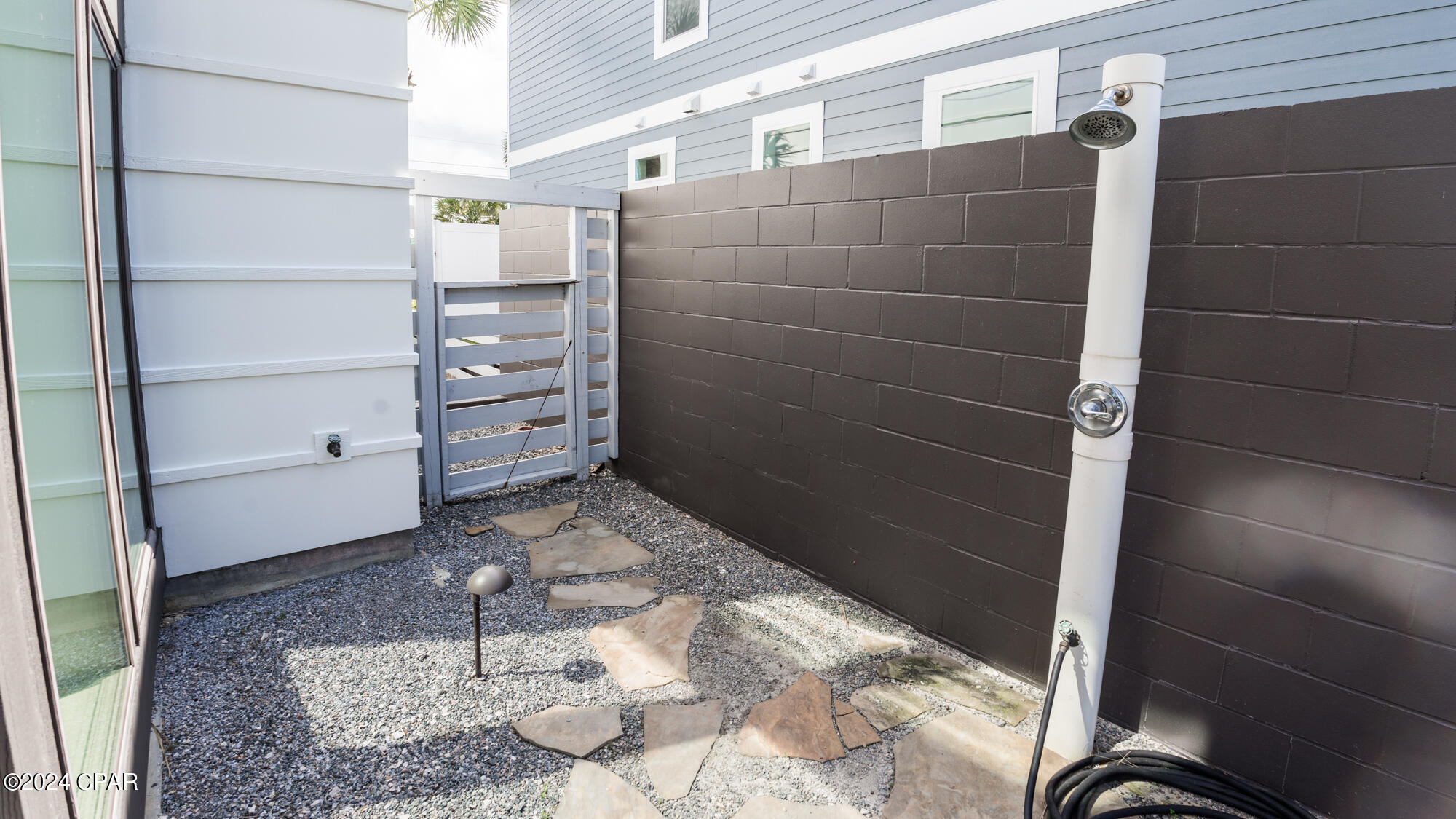 Bid-A-Wee - Residential