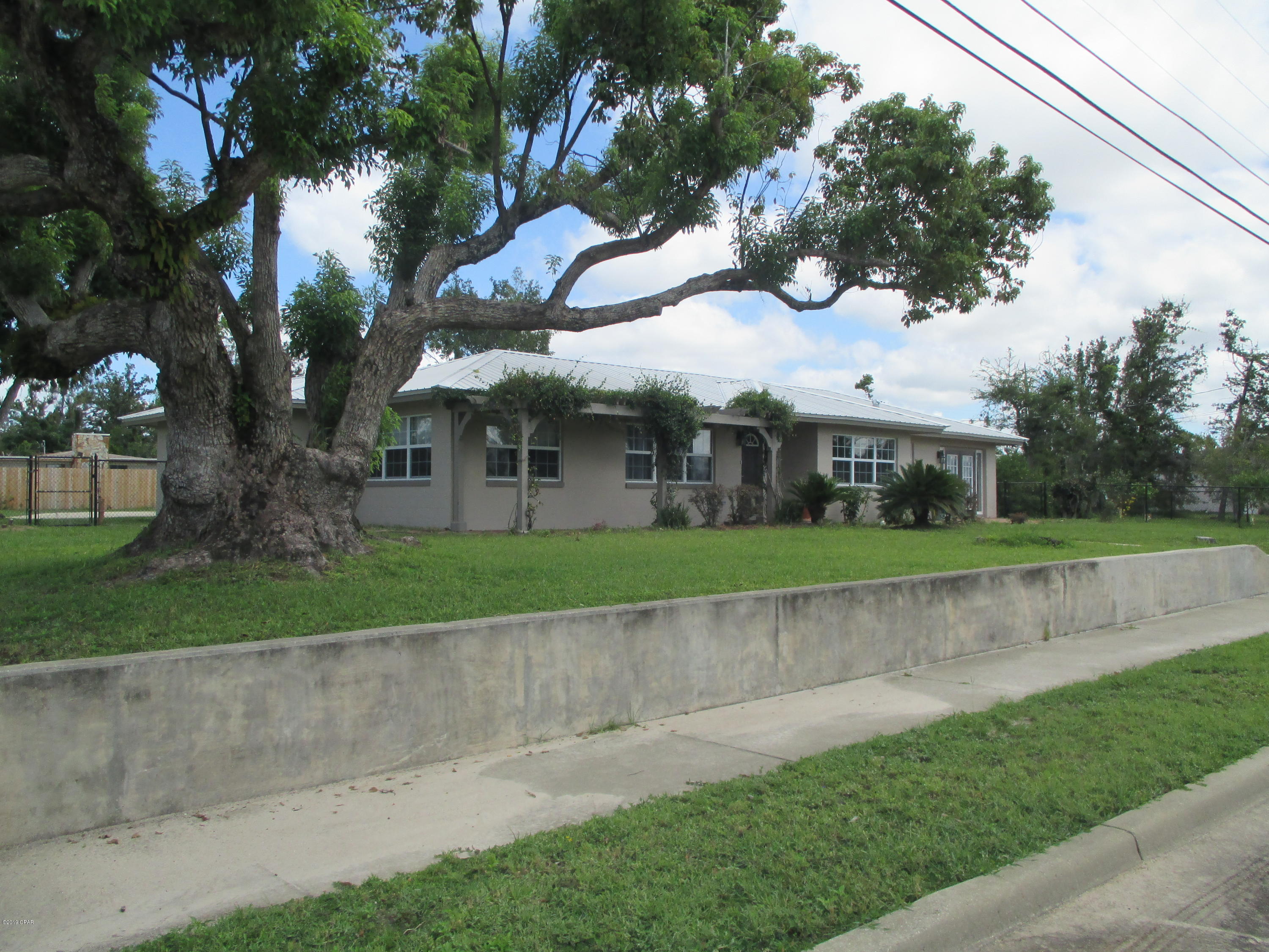 Lake Drive Heights - Residential