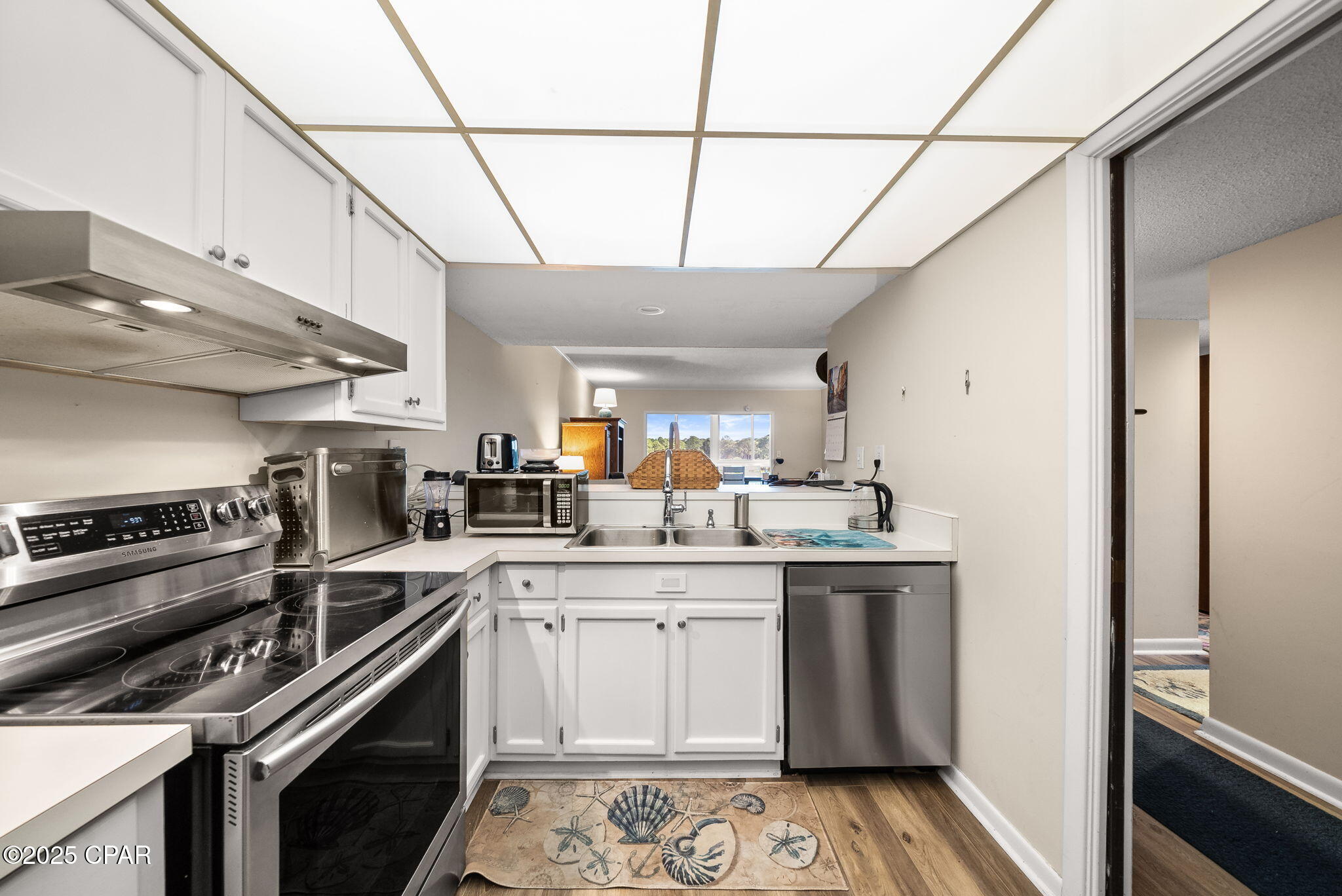 Leisure #1 Condo - Residential