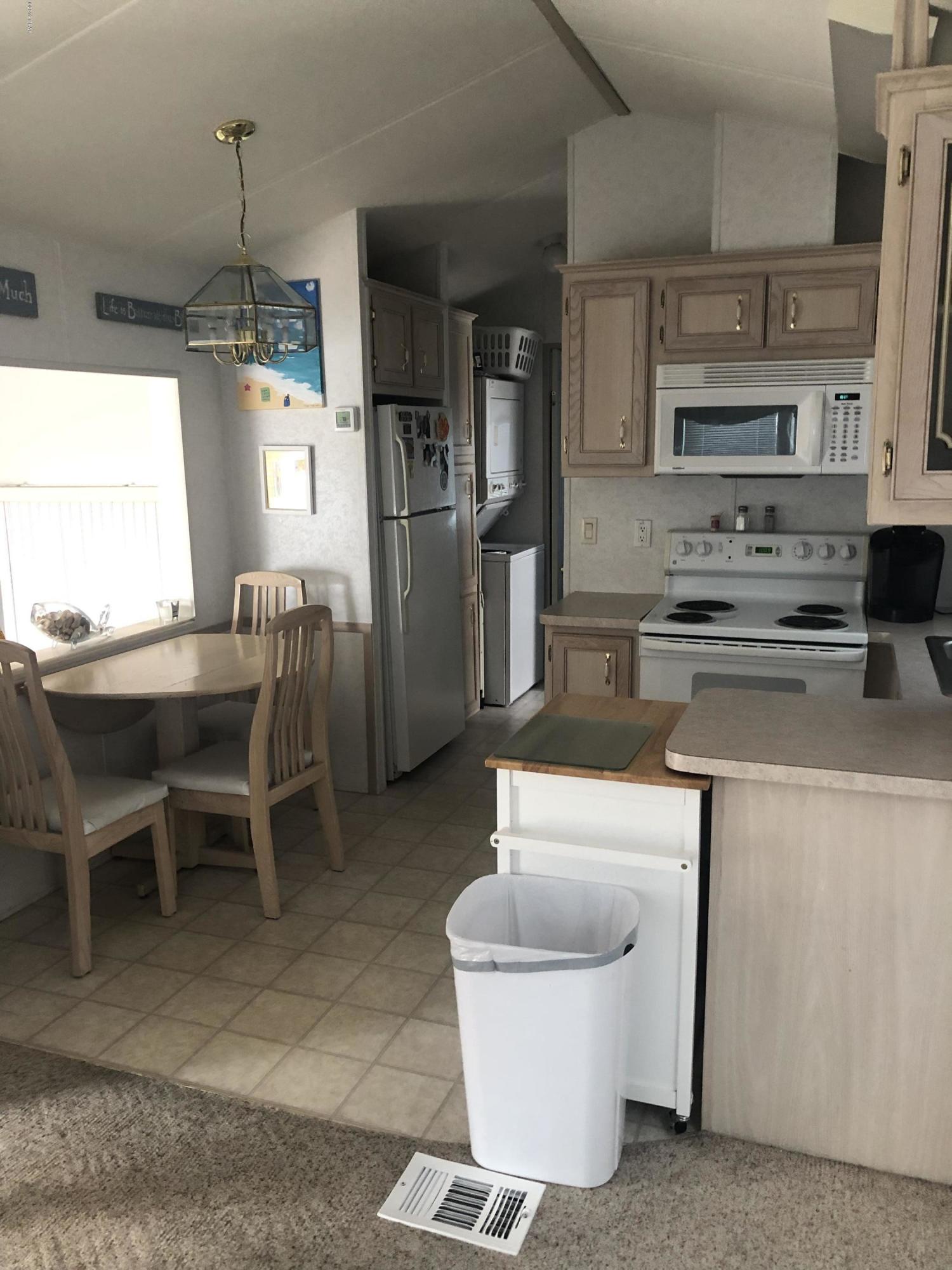 Emerald Pointe Resort - Residential