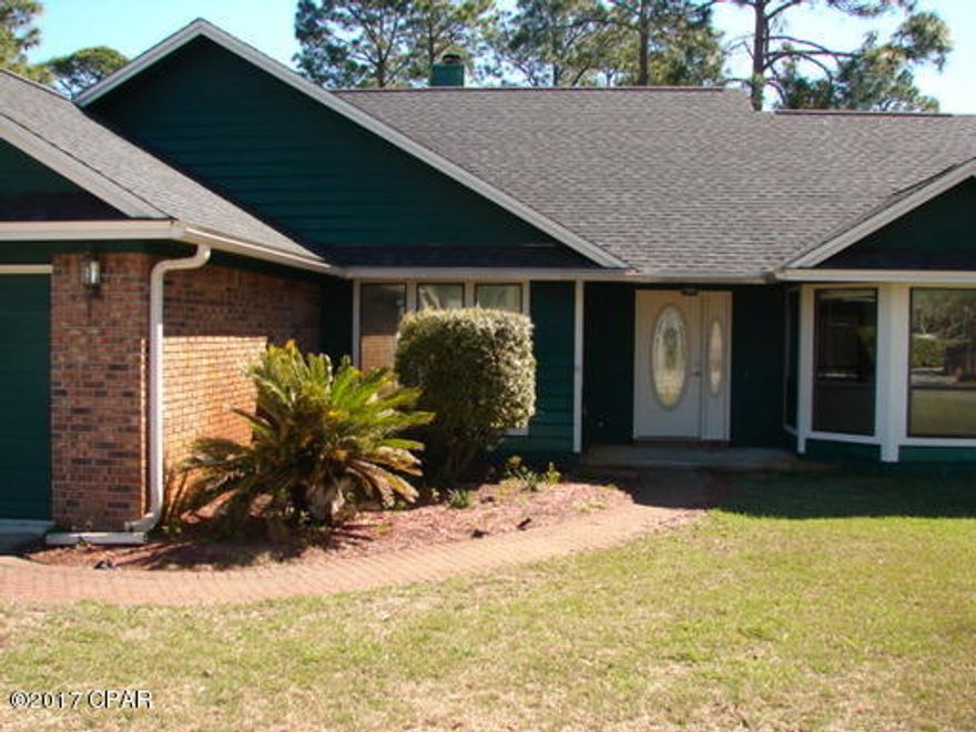 Well maintained home located in Callaway Point, close to schools, shopping, and Tyndall AFB. This home features cathedral ceilings, a fireplace, breakfast nook with a bay window and a center island, skylights, large closets and so much more. Fenced yard with a back privacy fence, perfect for enjoying the warm Florida summers.



All measurements are approximate.