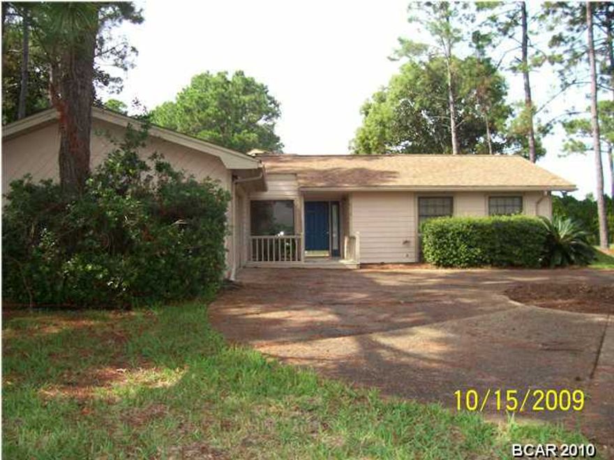 Great home in gated Bay Point Community. This home is a 3 bedroom 2 bath home well layed out with stone fire place, separate dining room with breakfast bar, lots of tile, fenced in back yard, 2 car garage, and circular drive way.