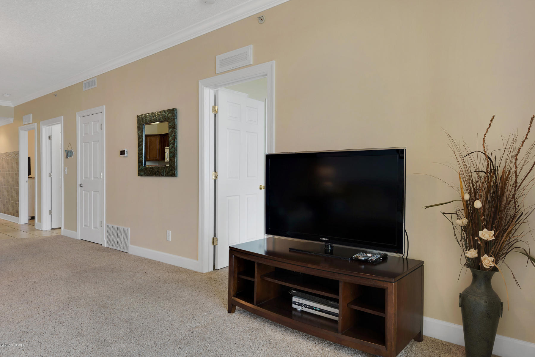 Tropic Winds - Residential