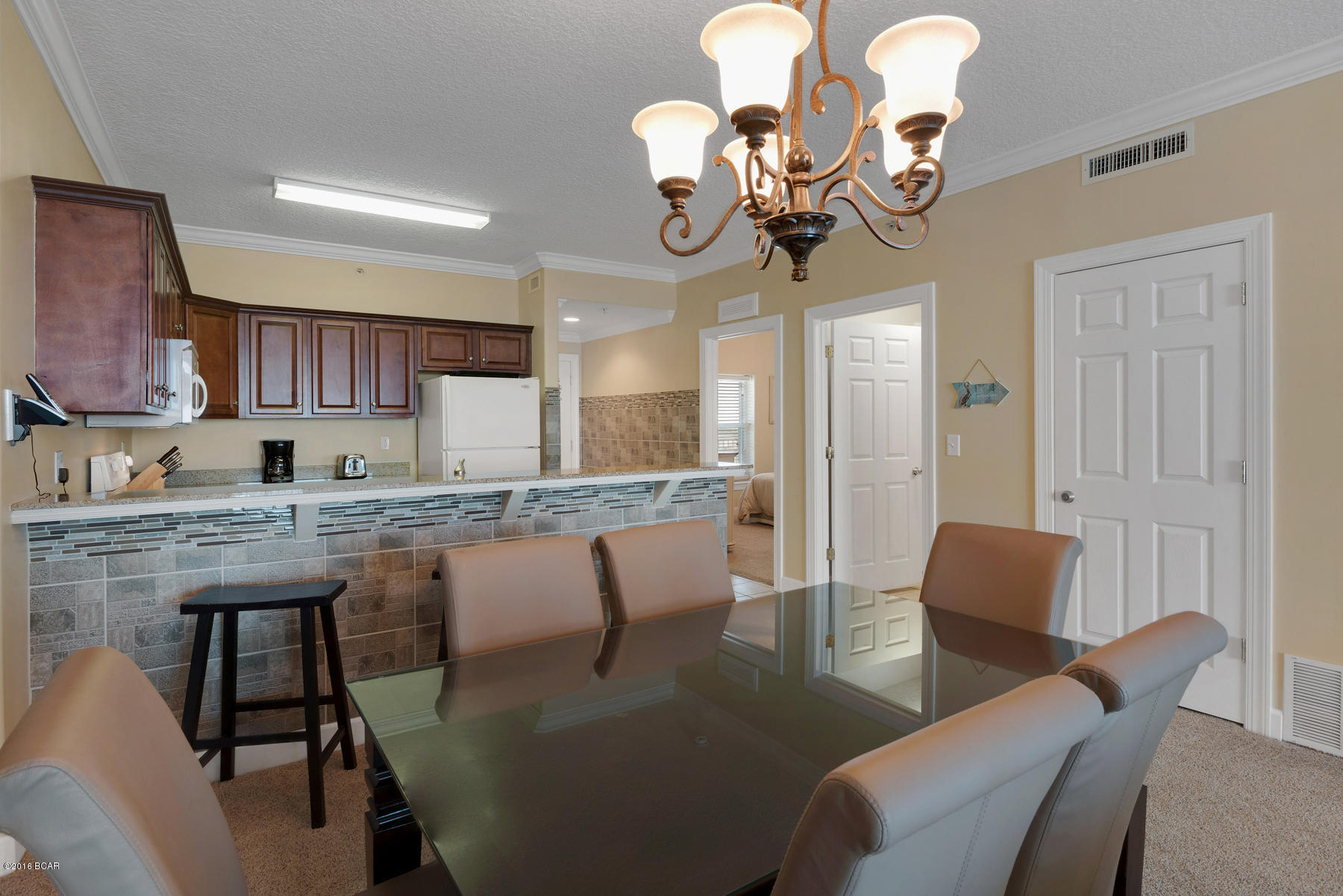 Tropic Winds - Residential