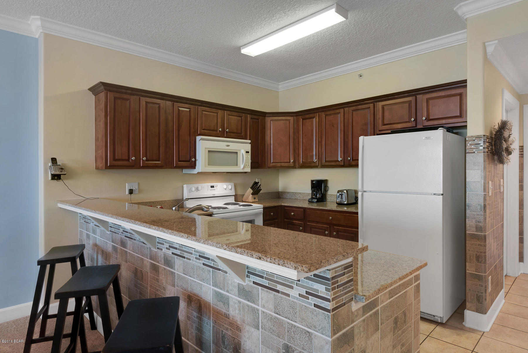 Tropic Winds - Residential