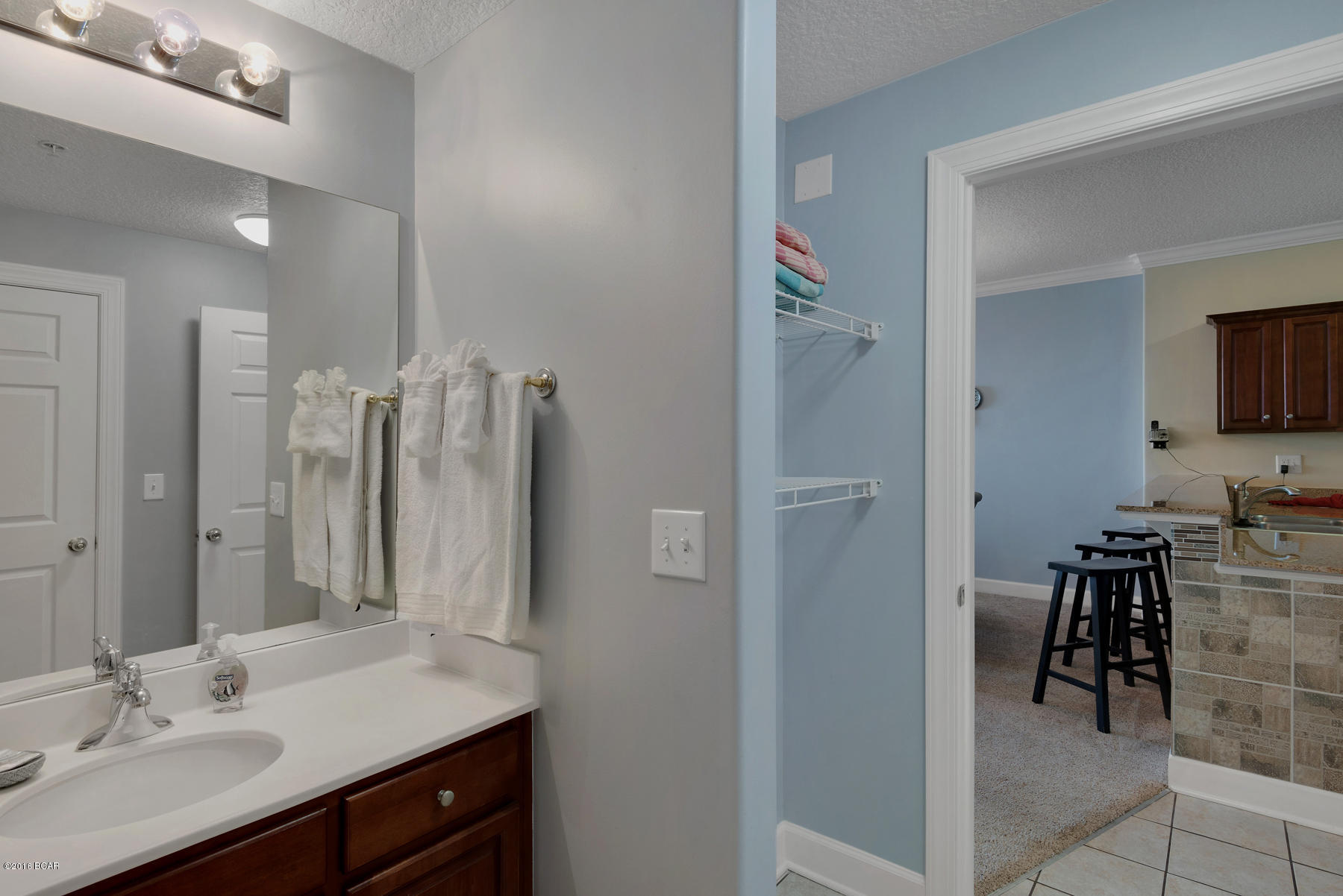 Tropic Winds - Residential