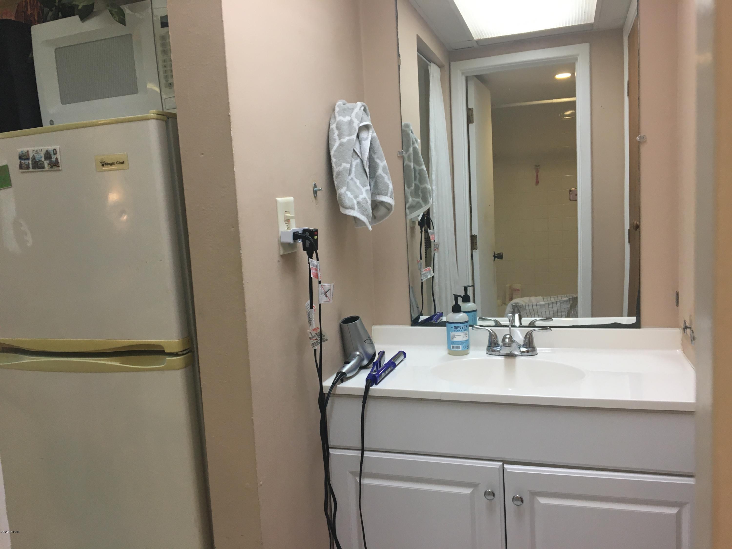 Fontainebleau Terrace - Residential