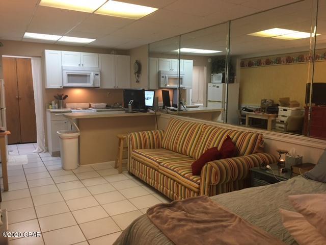 Fontainebleau Terrace - Residential