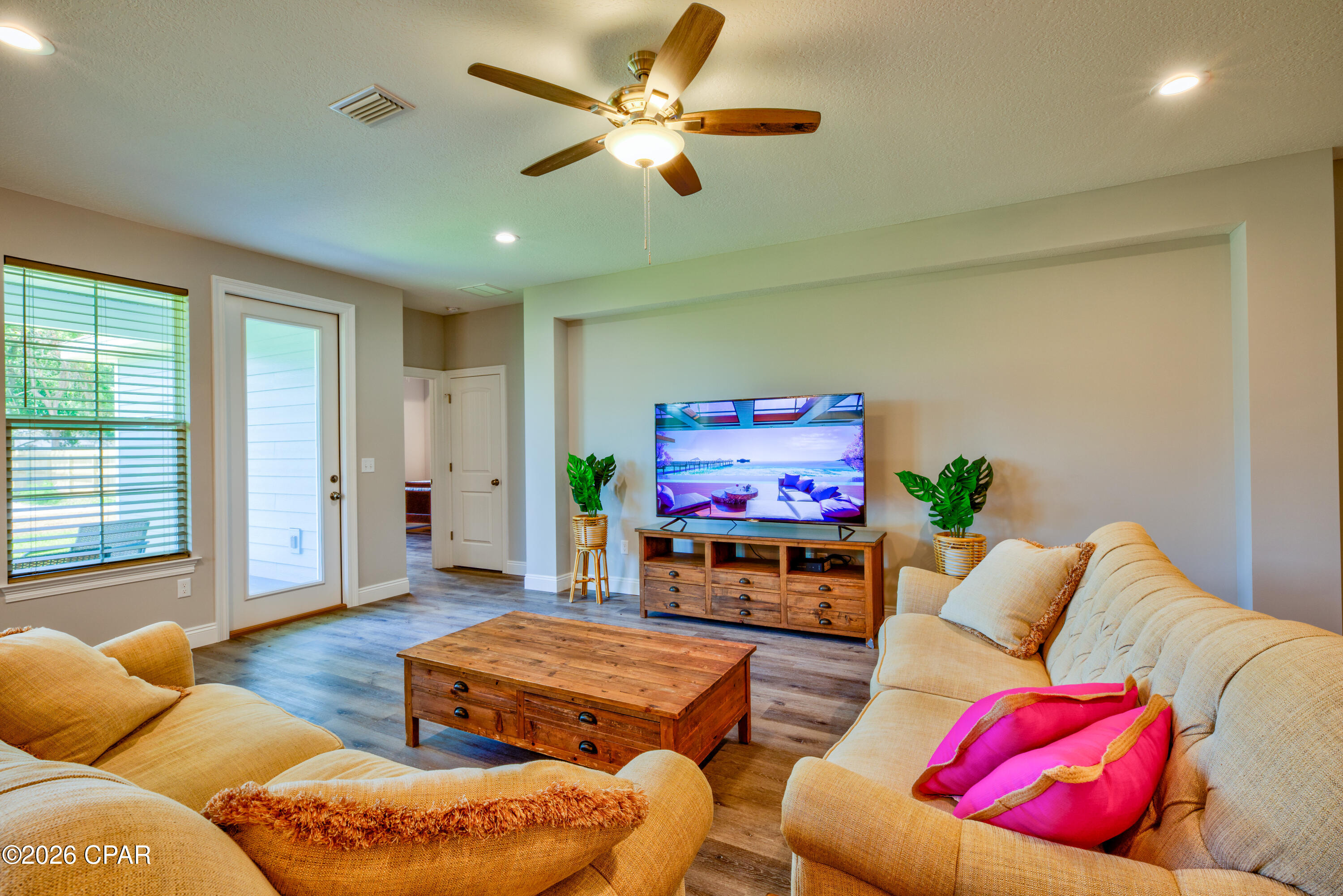 Pines 5th Add - Residential