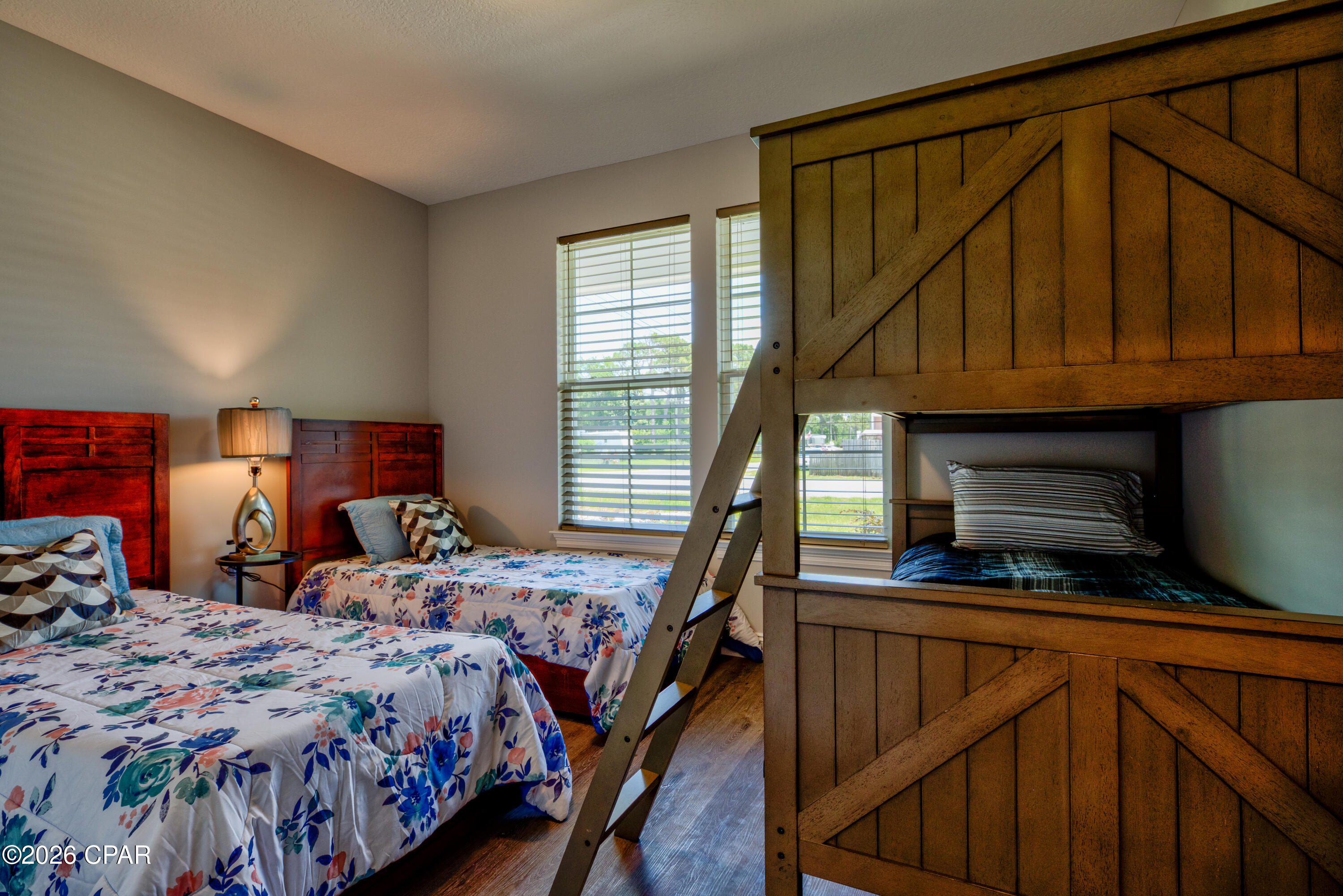 Pines 5th Add - Residential