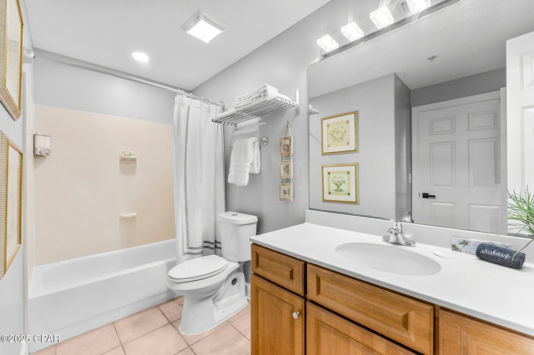 Twin Palms Resort - Residential