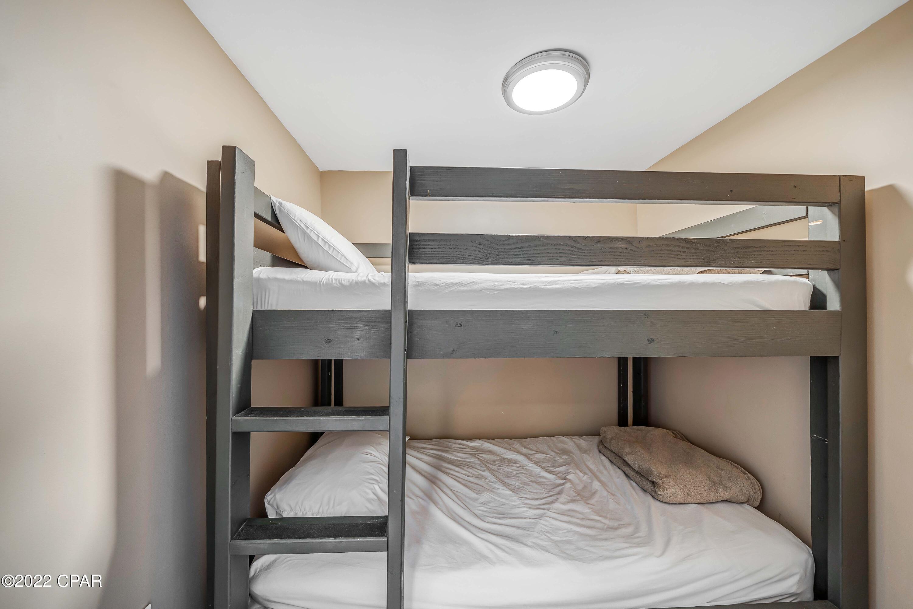 Mariner East Condo - Residential