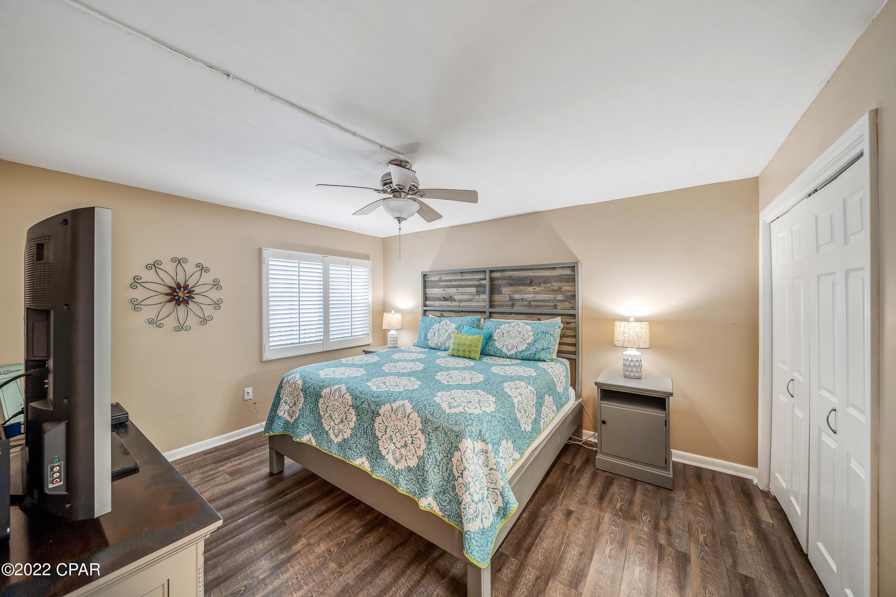 Mariner East Condo - Residential