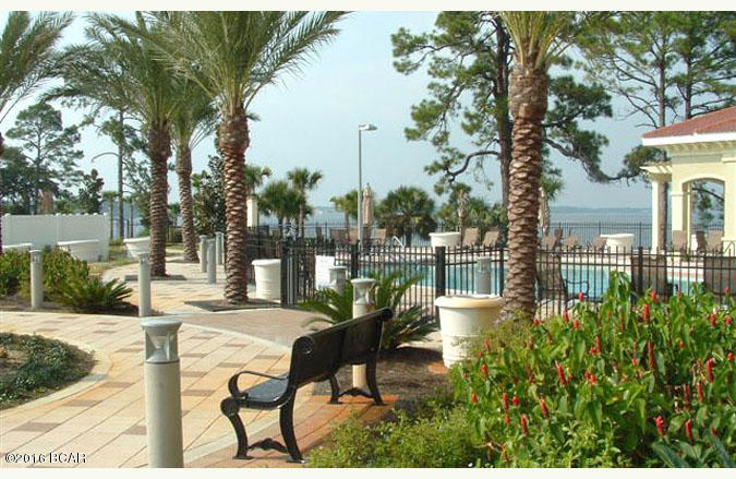 Magnolia Bay Club - Residential