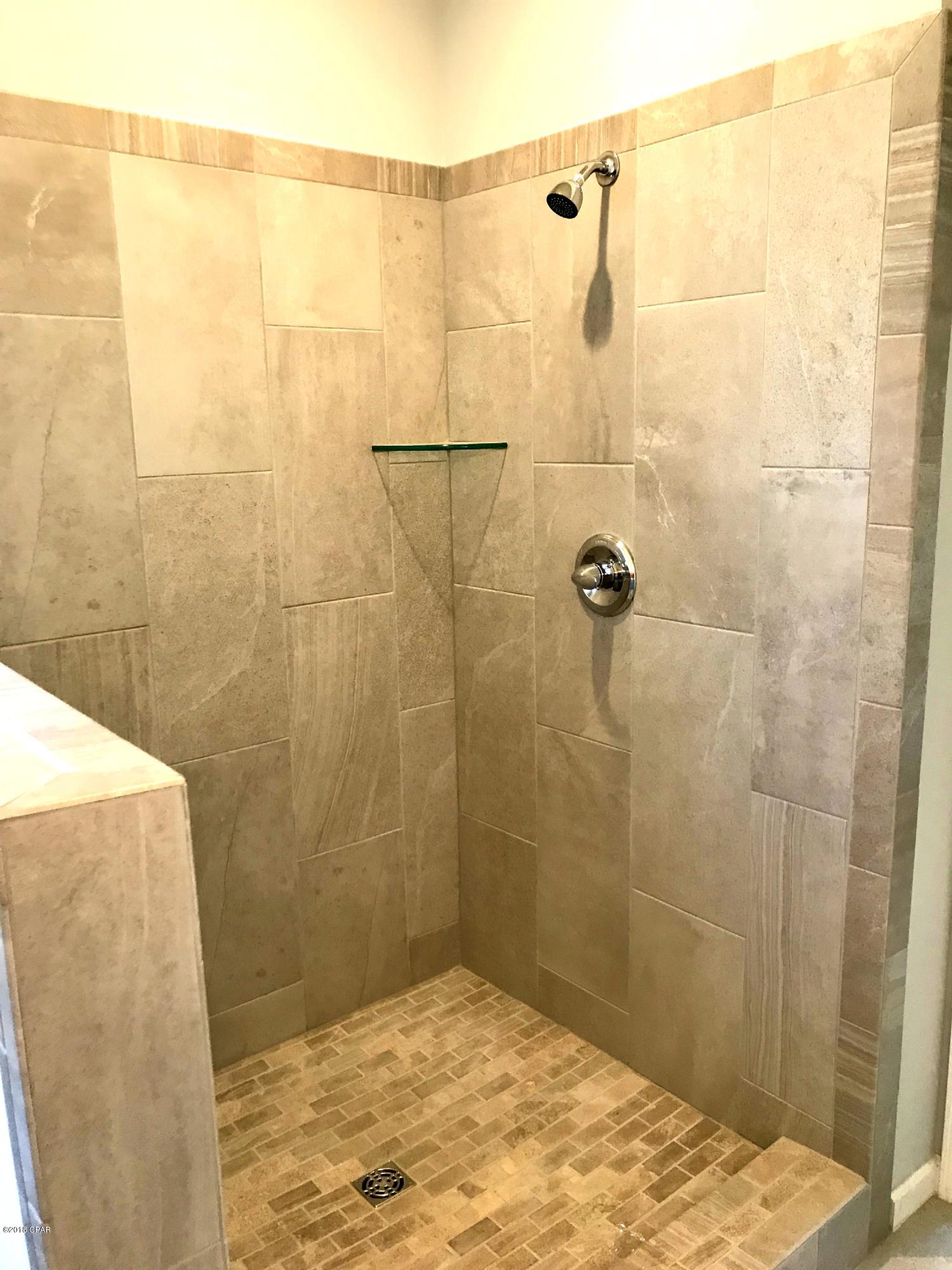 Gardenia Beach - Residential