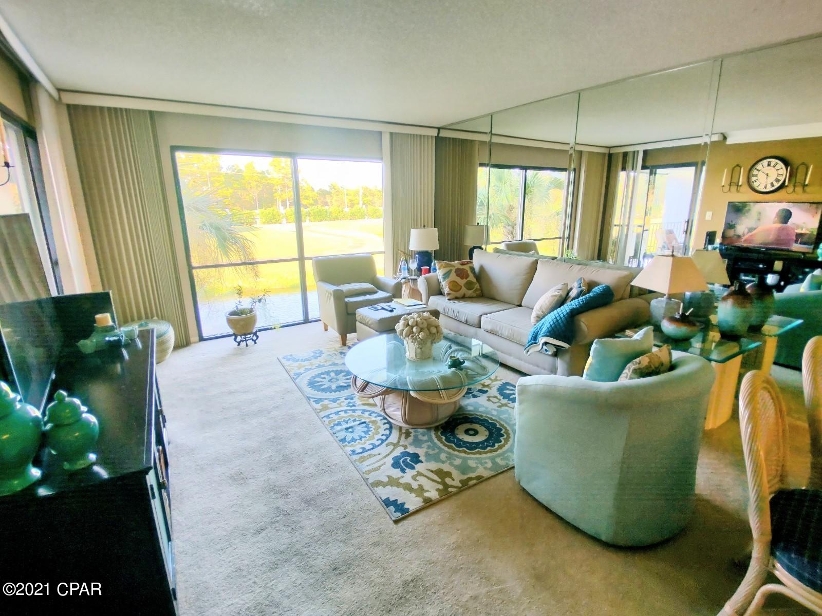 Edgewater Golf Villas V-B - Residential