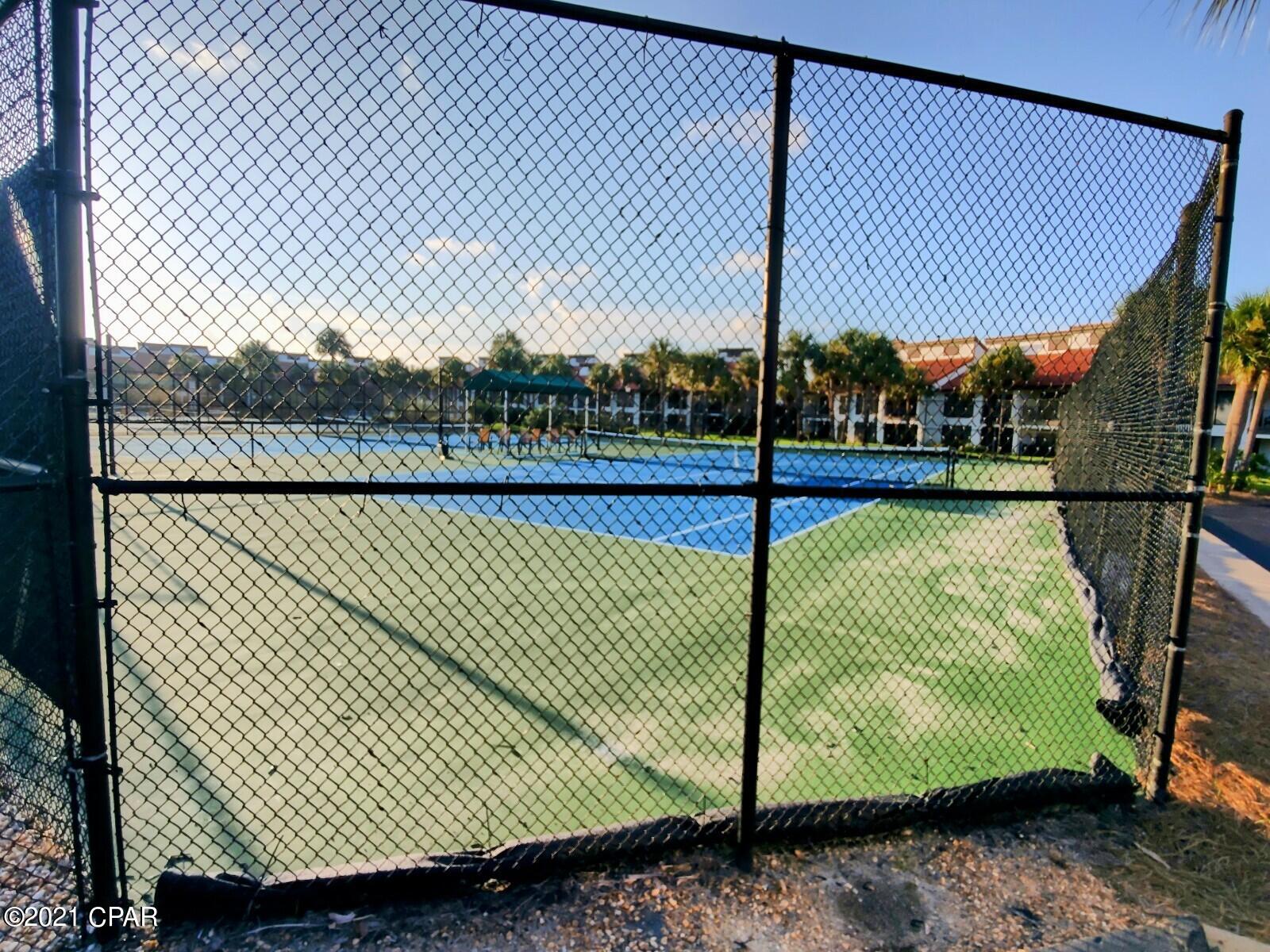 Edgewater Golf Villas V-B - Residential