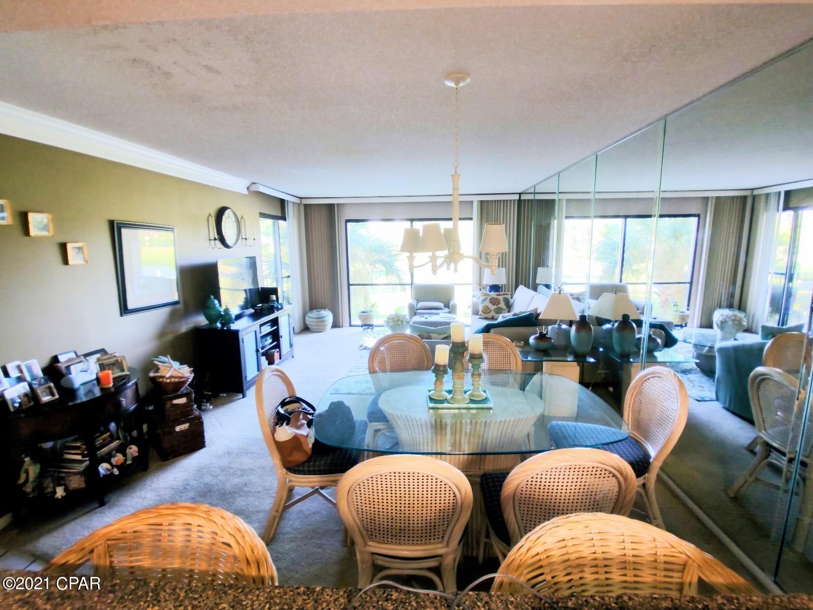 Edgewater Golf Villas V-B - Residential