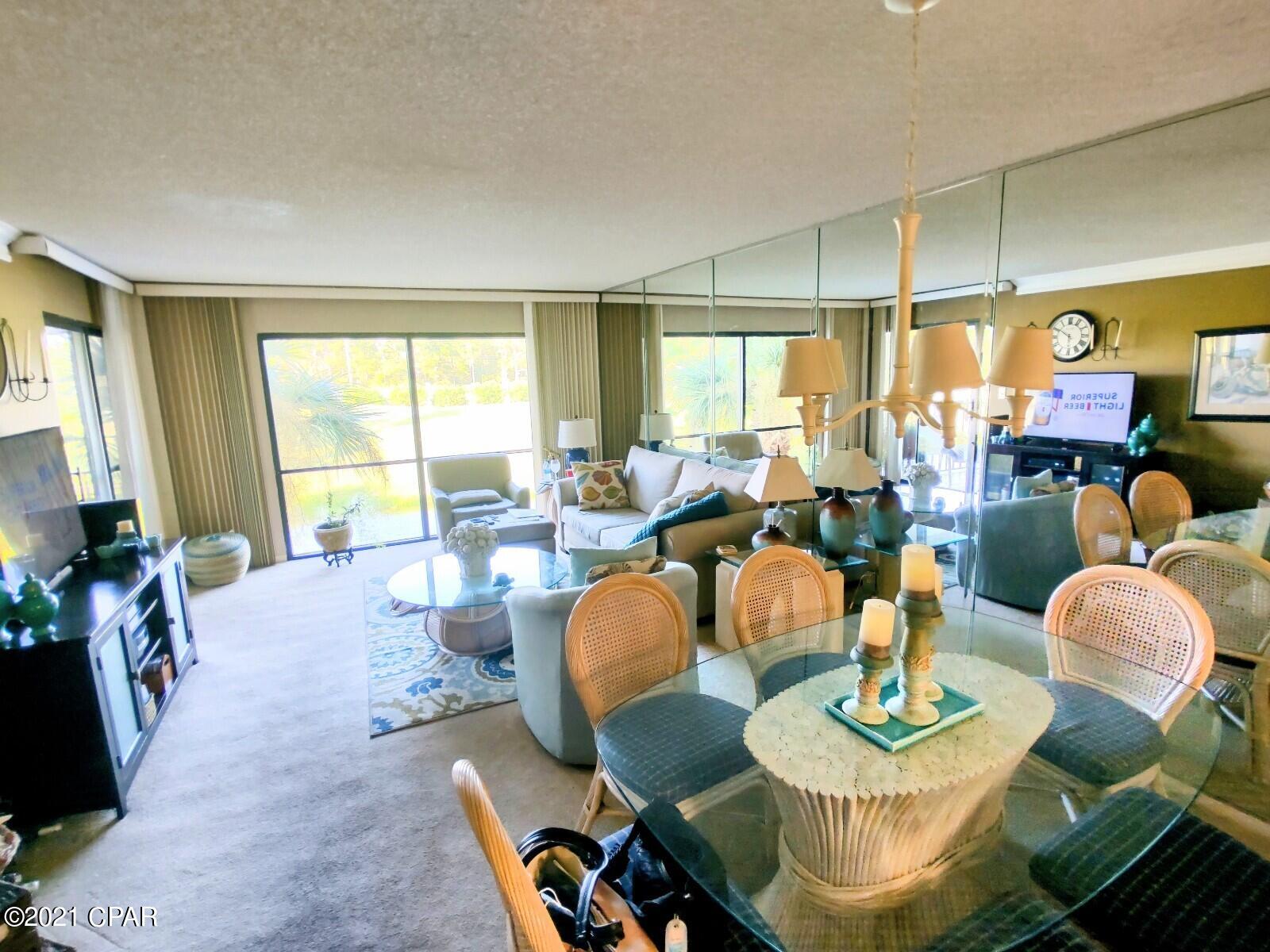 Edgewater Golf Villas V-B - Residential