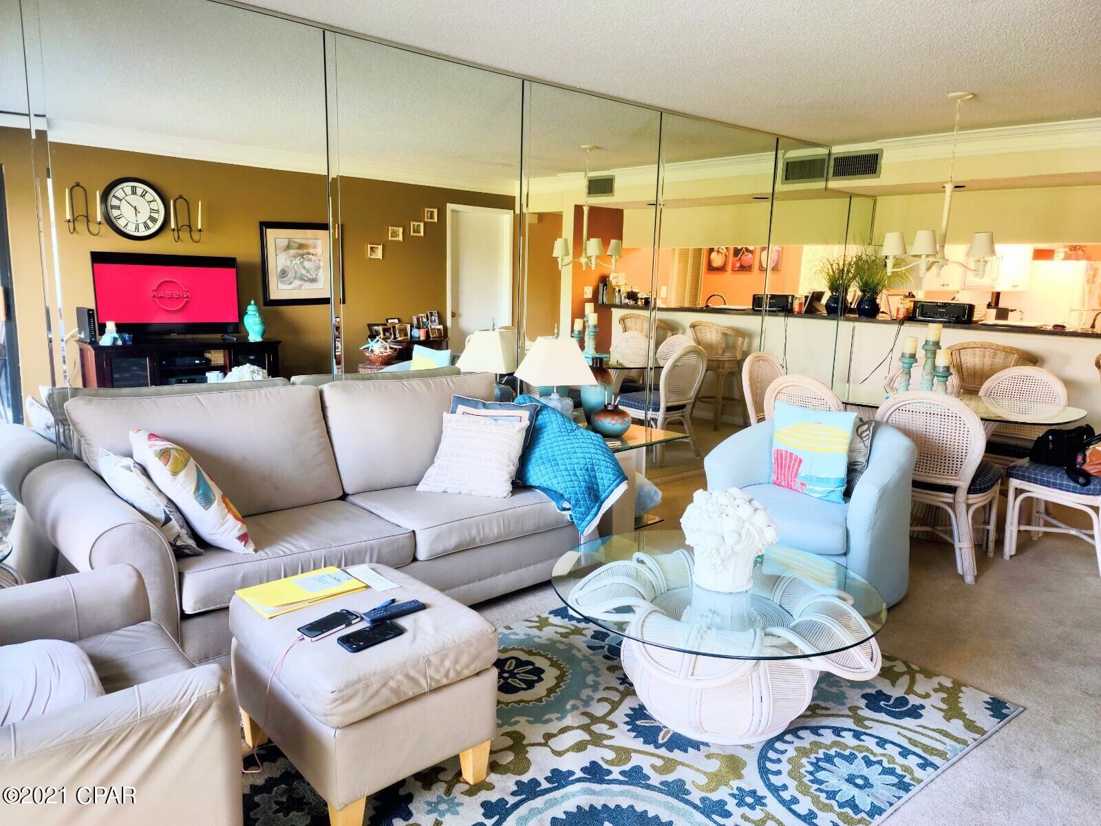 Edgewater Golf Villas V-B - Residential