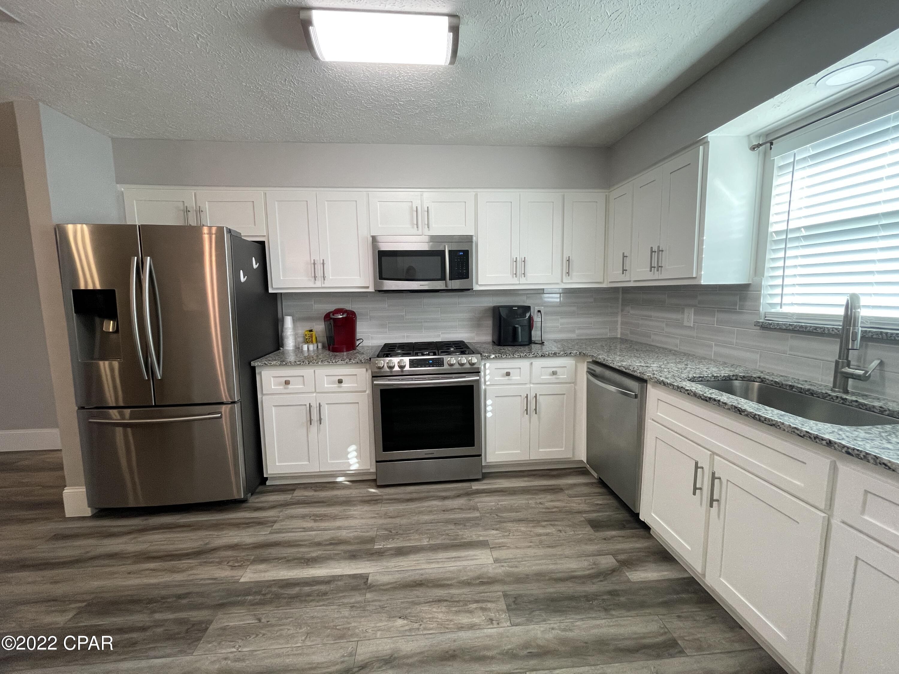 [No Recorded Subdiv] - Residential Lease