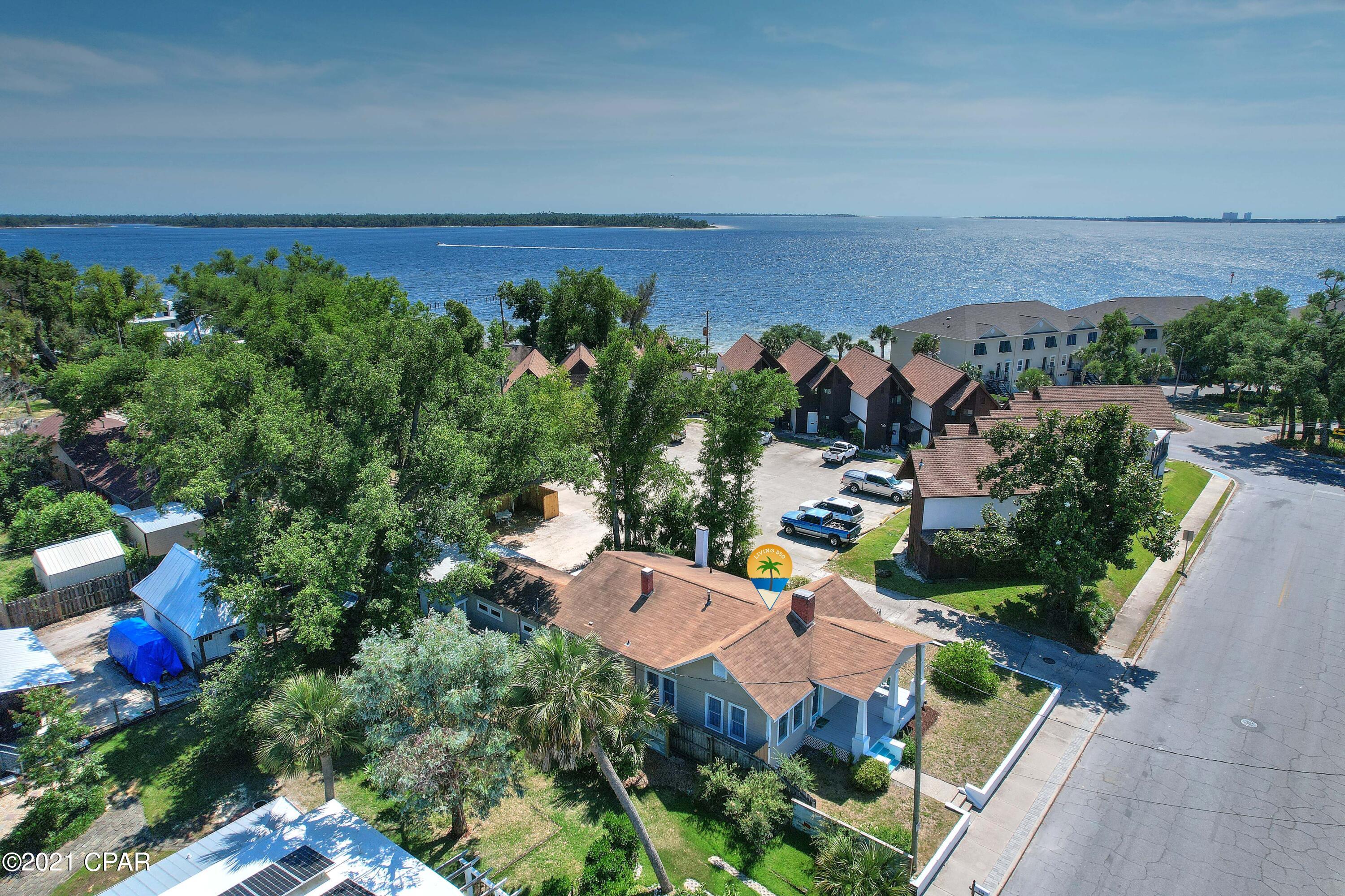 [No Recorded Subdiv] - Residential