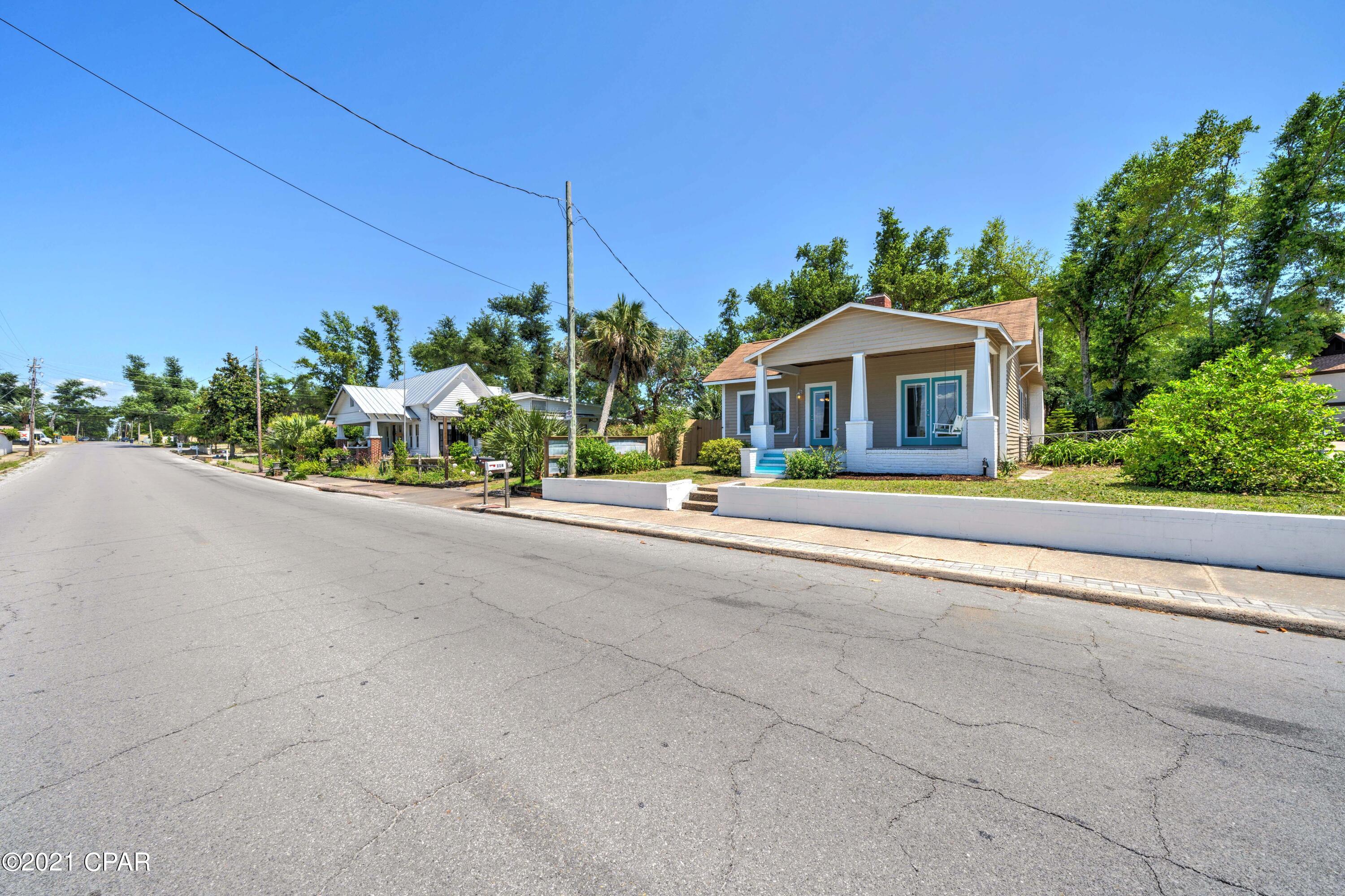 [No Recorded Subdiv] - Residential