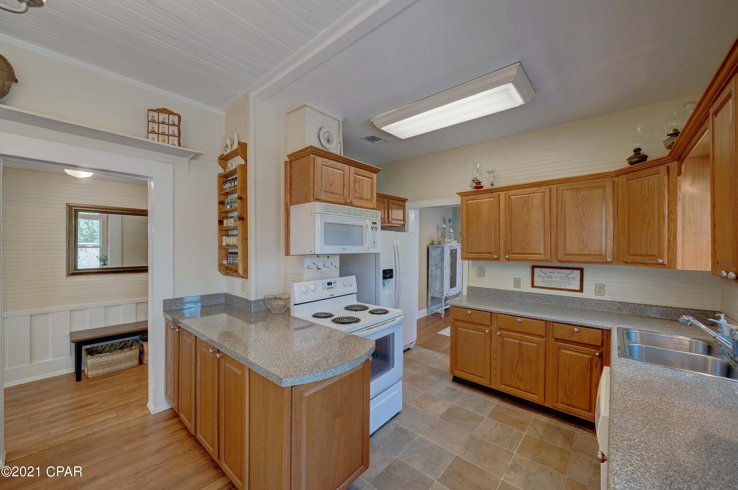 [No Recorded Subdiv] - Residential