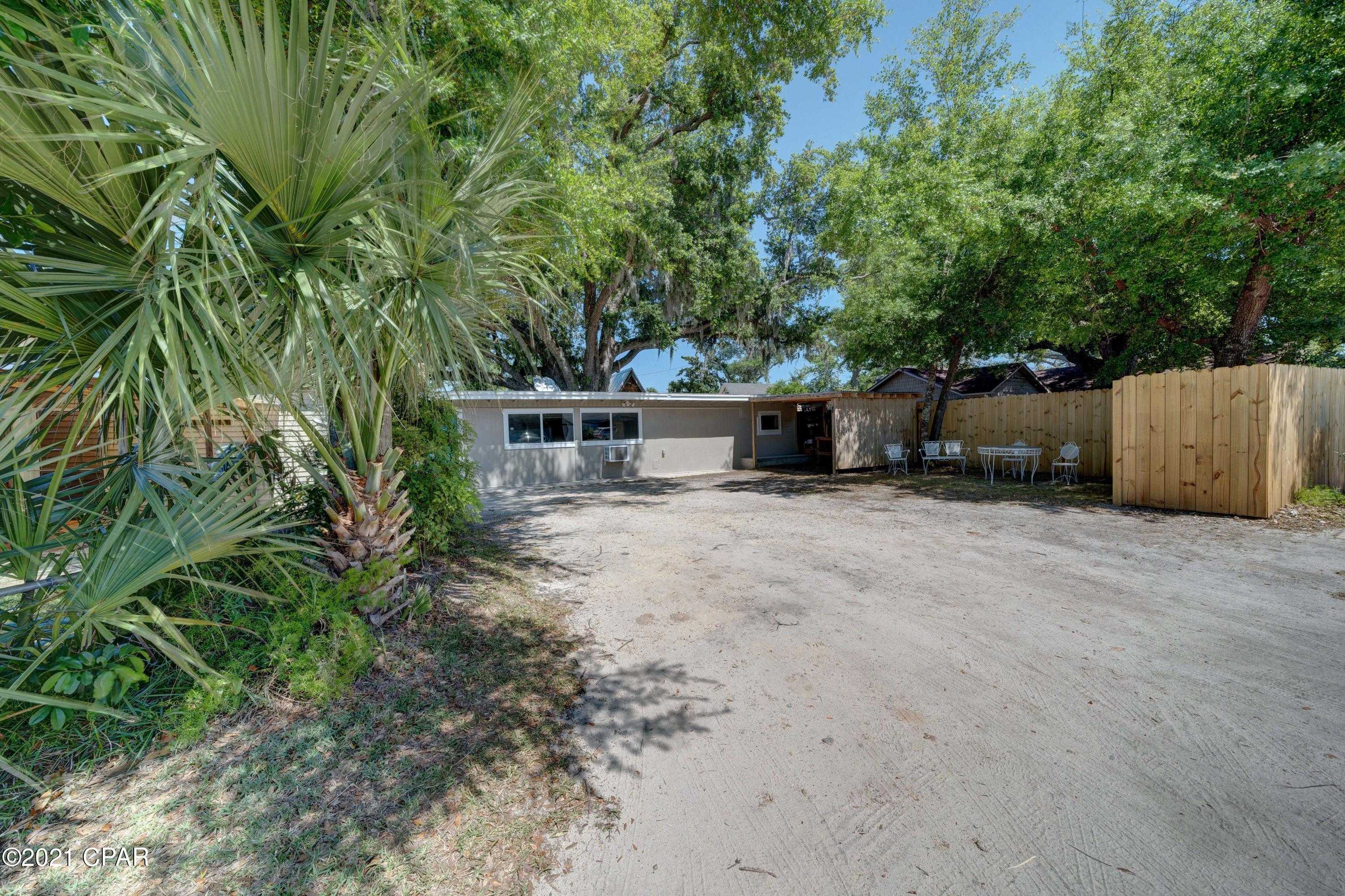 [No Recorded Subdiv] - Residential