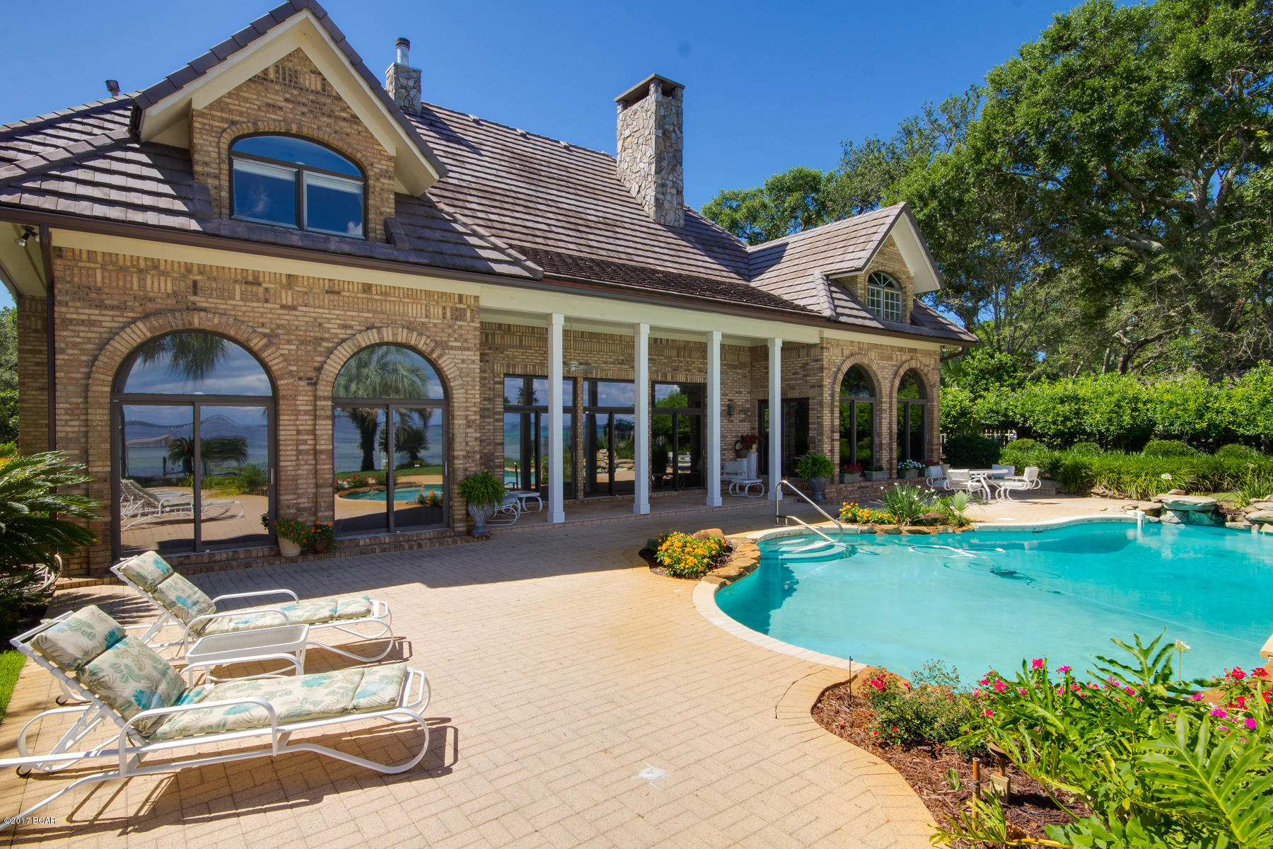 Tides End - Residential