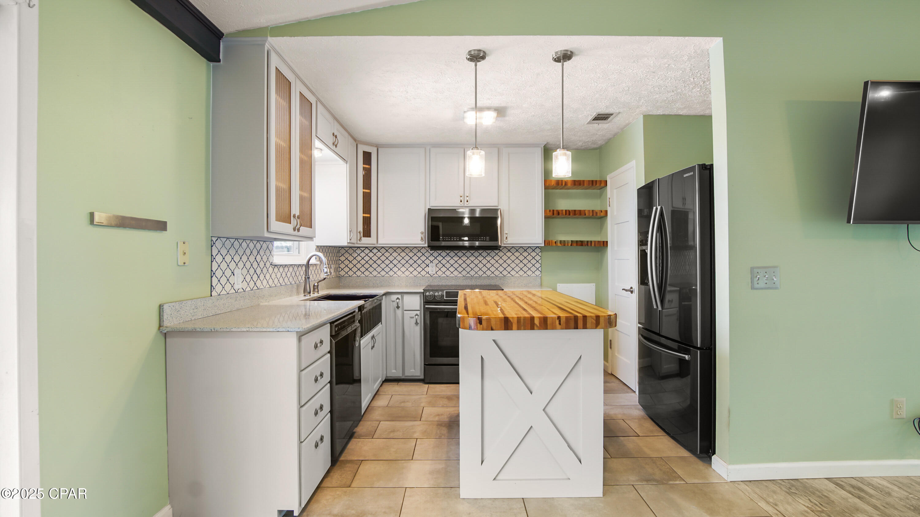 Gulf Coast Village U-2 - Residential