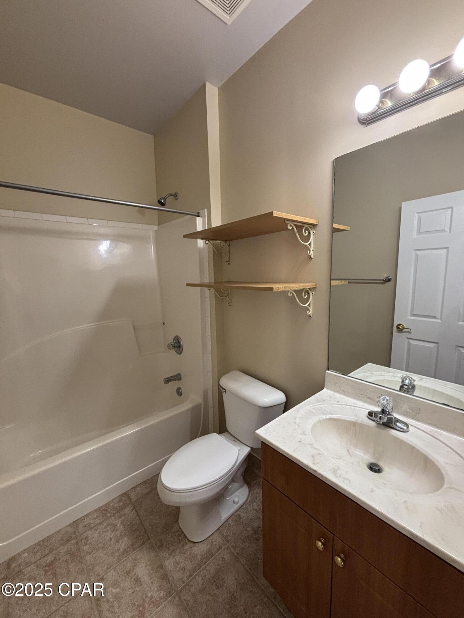 Hammocks - Residential Lease