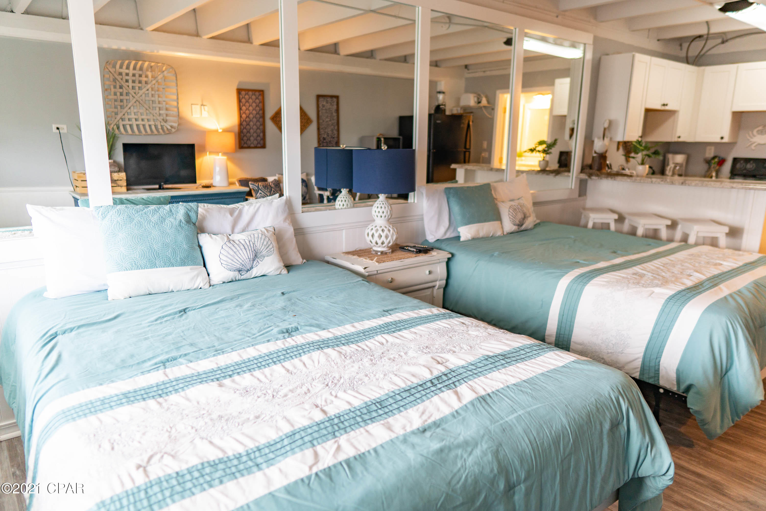 Fontainebleau Terrace - Residential