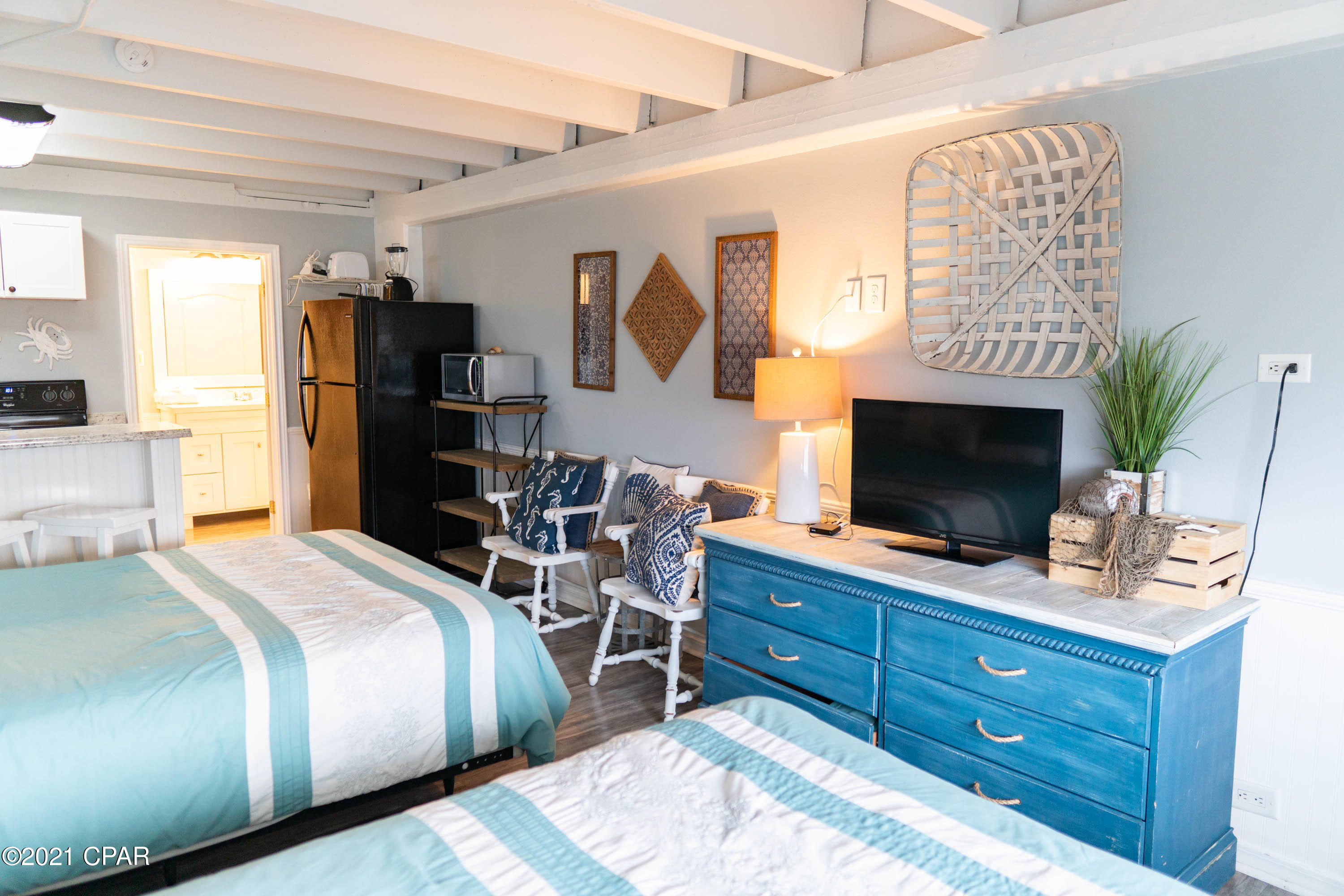 Fontainebleau Terrace - Residential