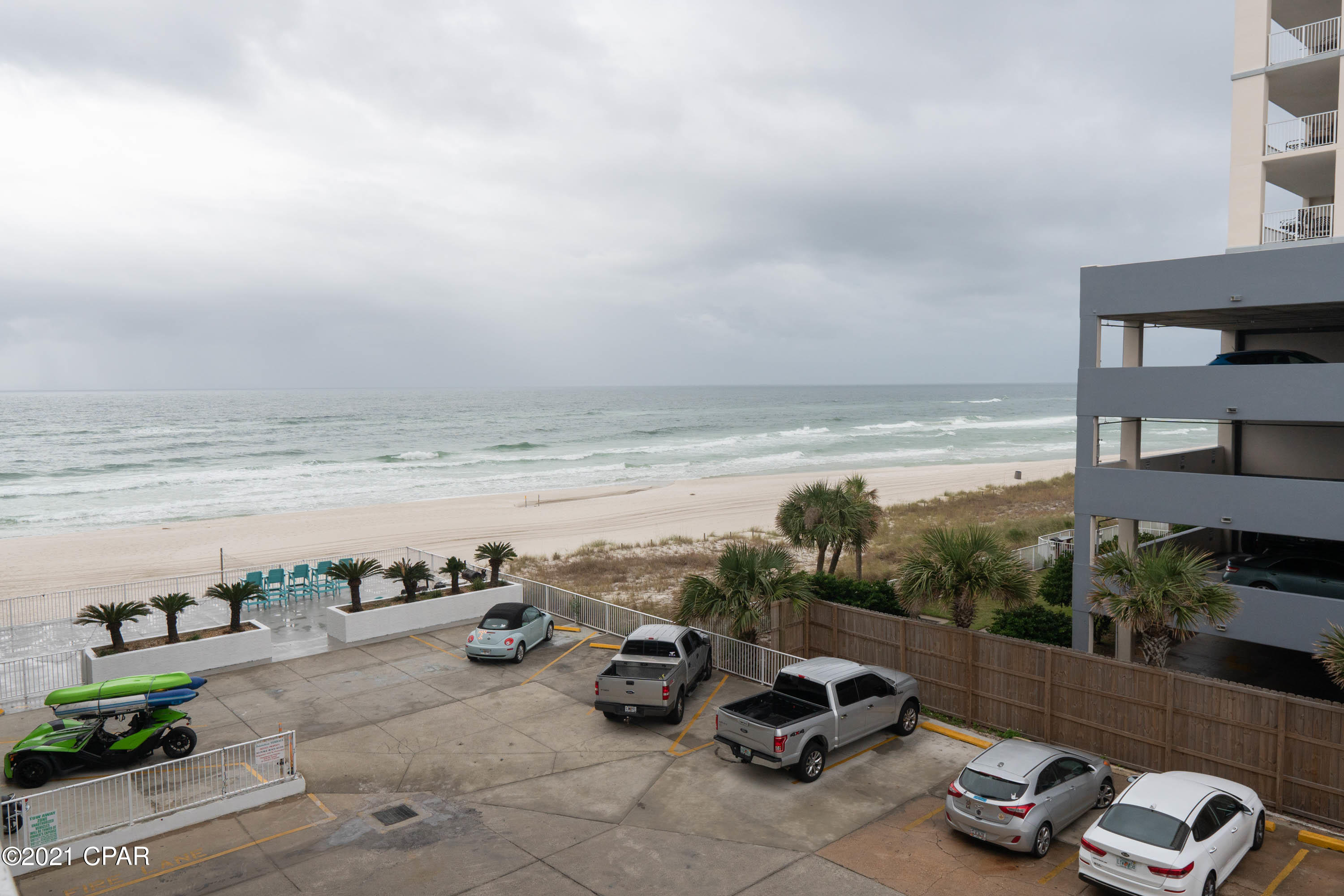 Fontainebleau Terrace - Residential