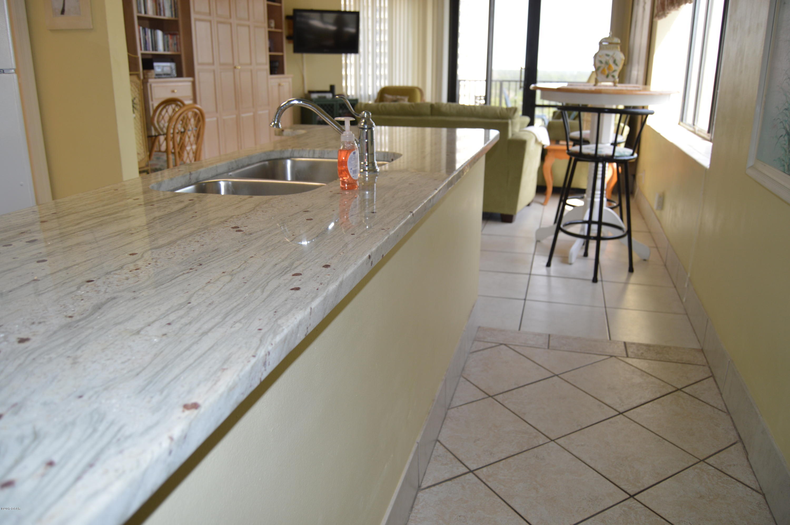 Sunbird Condo - Residential