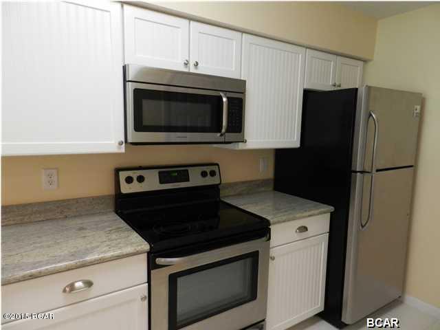 Hombre Golf Village - Residential Lease