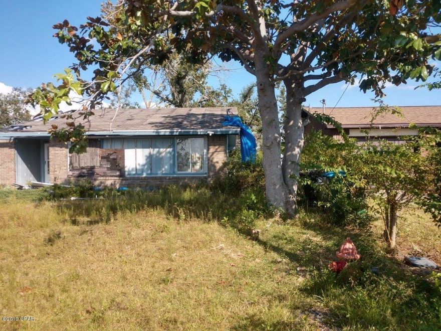 BRRRR Opportunity Just Waiting For You!



 3 bedroom 2 bath house in Panama City! House was Hurricane Damaged and Will need a complete Rehab. Previously rented for $950/month before the storm, and could rent for $1000+/month once brought to it's full potential!