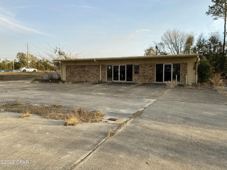 Property is UNDER CONTRACT.  SELLER WILL CONSIDER BACKUP OFFERS!
 Great investment opportunity! This property was once operated as a thriving convenient store. The Brand New K-8 School will soon be located just across the street. Traffic counts will continue to increase once the new school is finished. There isn't a gas station in Greenwood which is 5-6 miles North of this location. This is an excellent opportunity for someone with some vision.