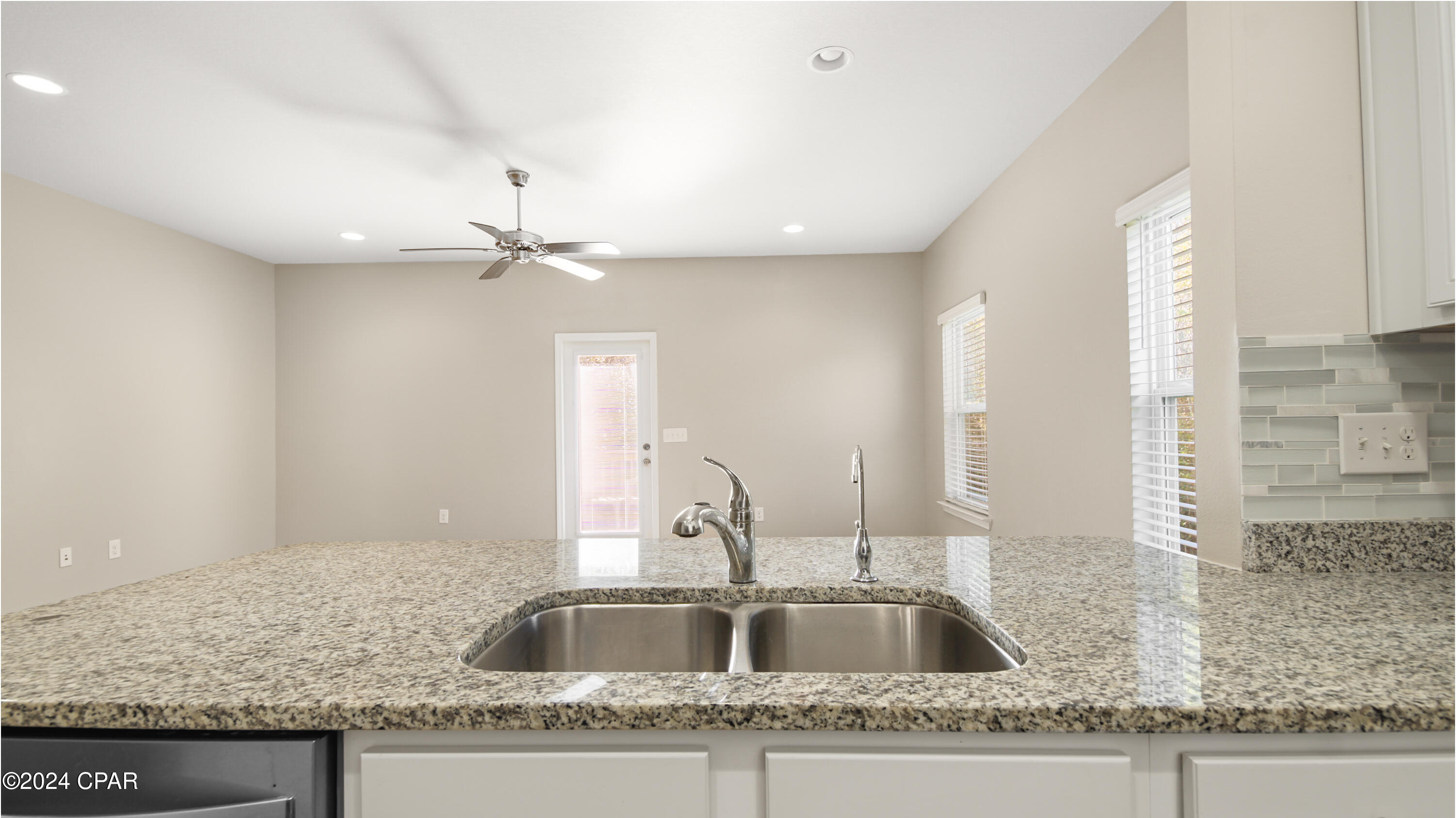 Hathaway Townhomes - Residential Lease