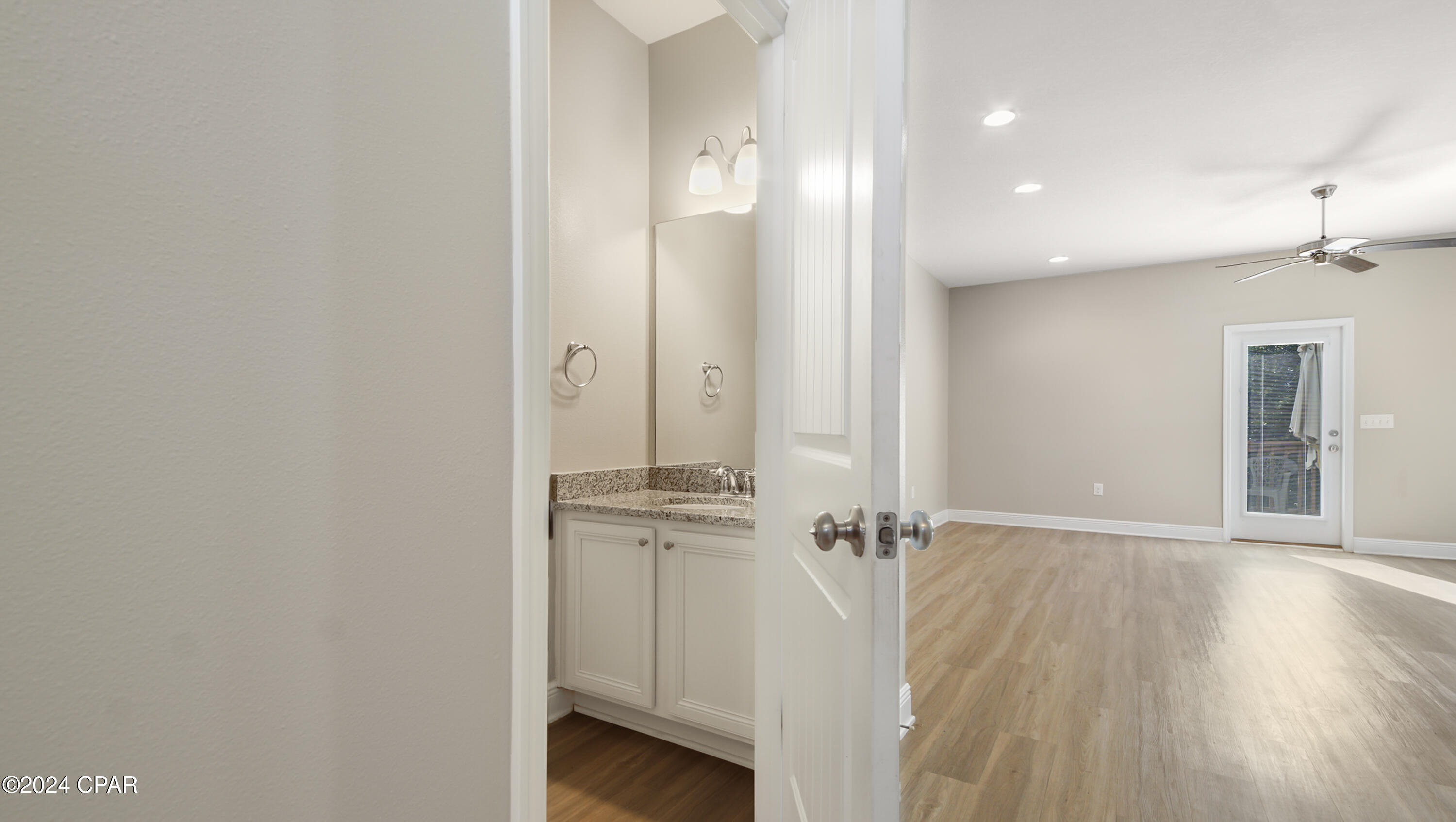 Hathaway Townhomes - Residential Lease