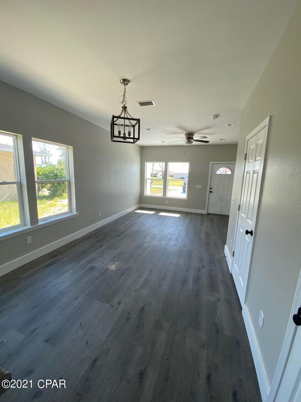 [No Recorded Subdiv] - Residential Lease