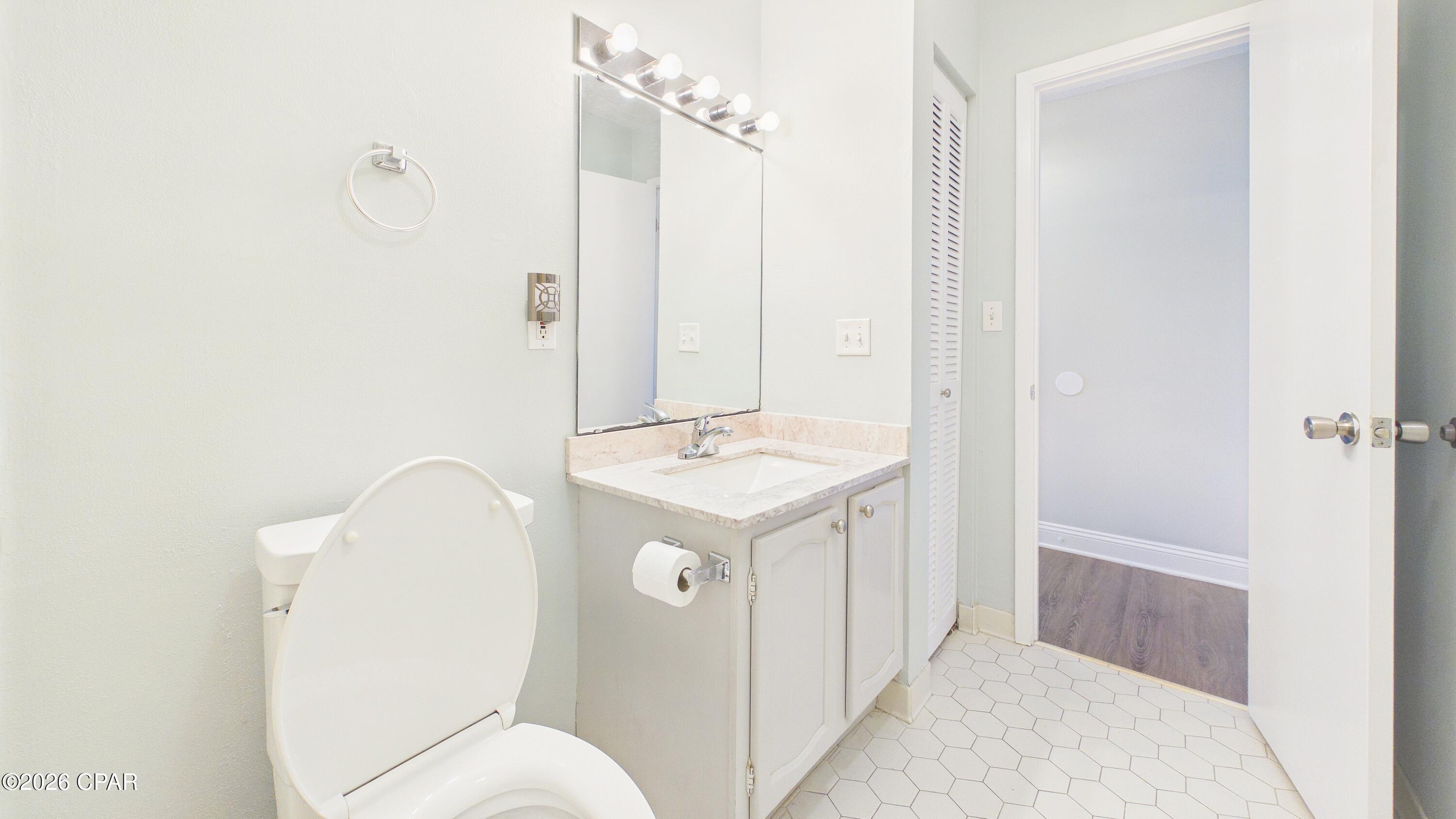 Lullwater Beach - Residential Lease