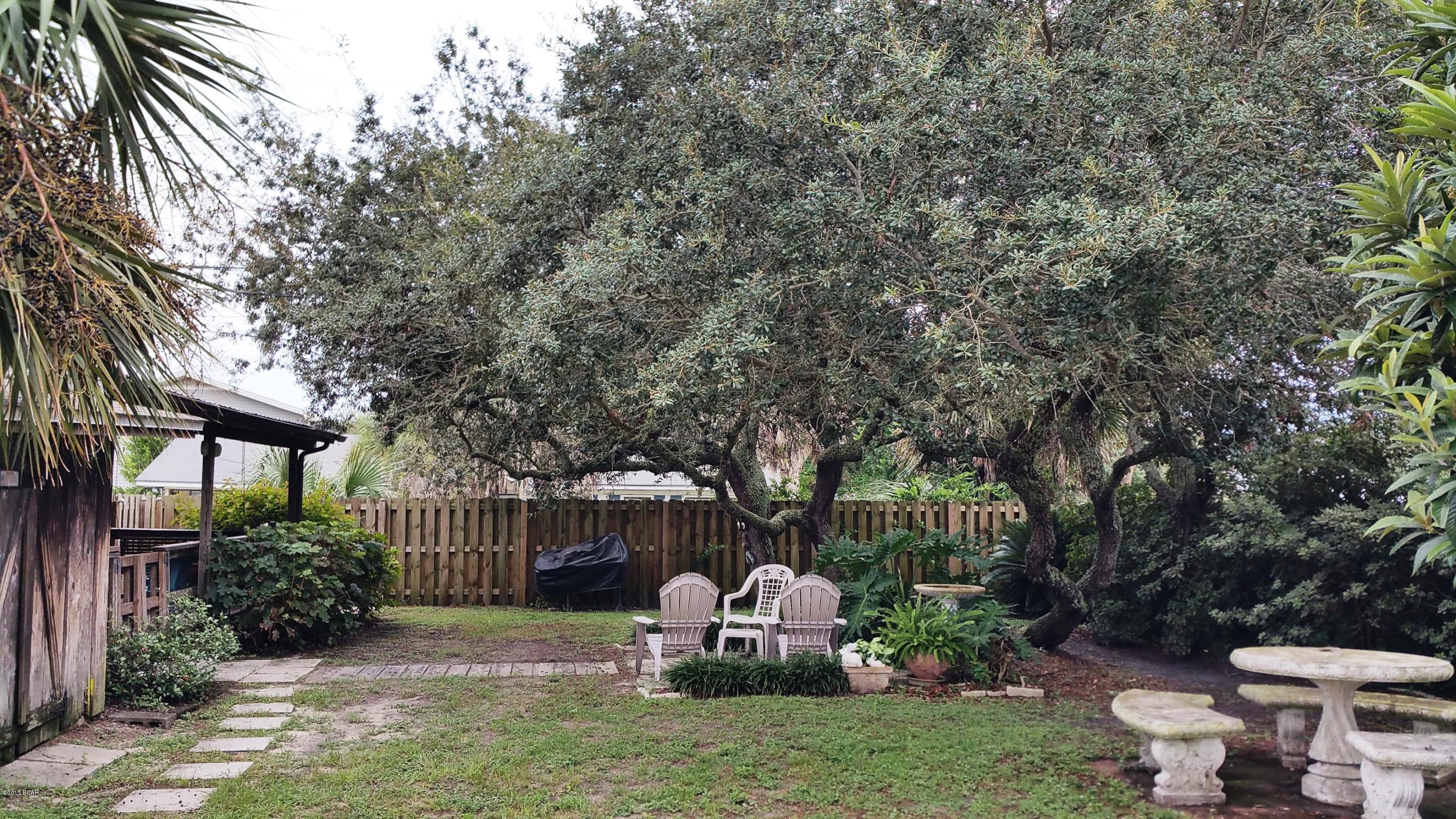 Laguna Beach Estates 7th Add - Residential