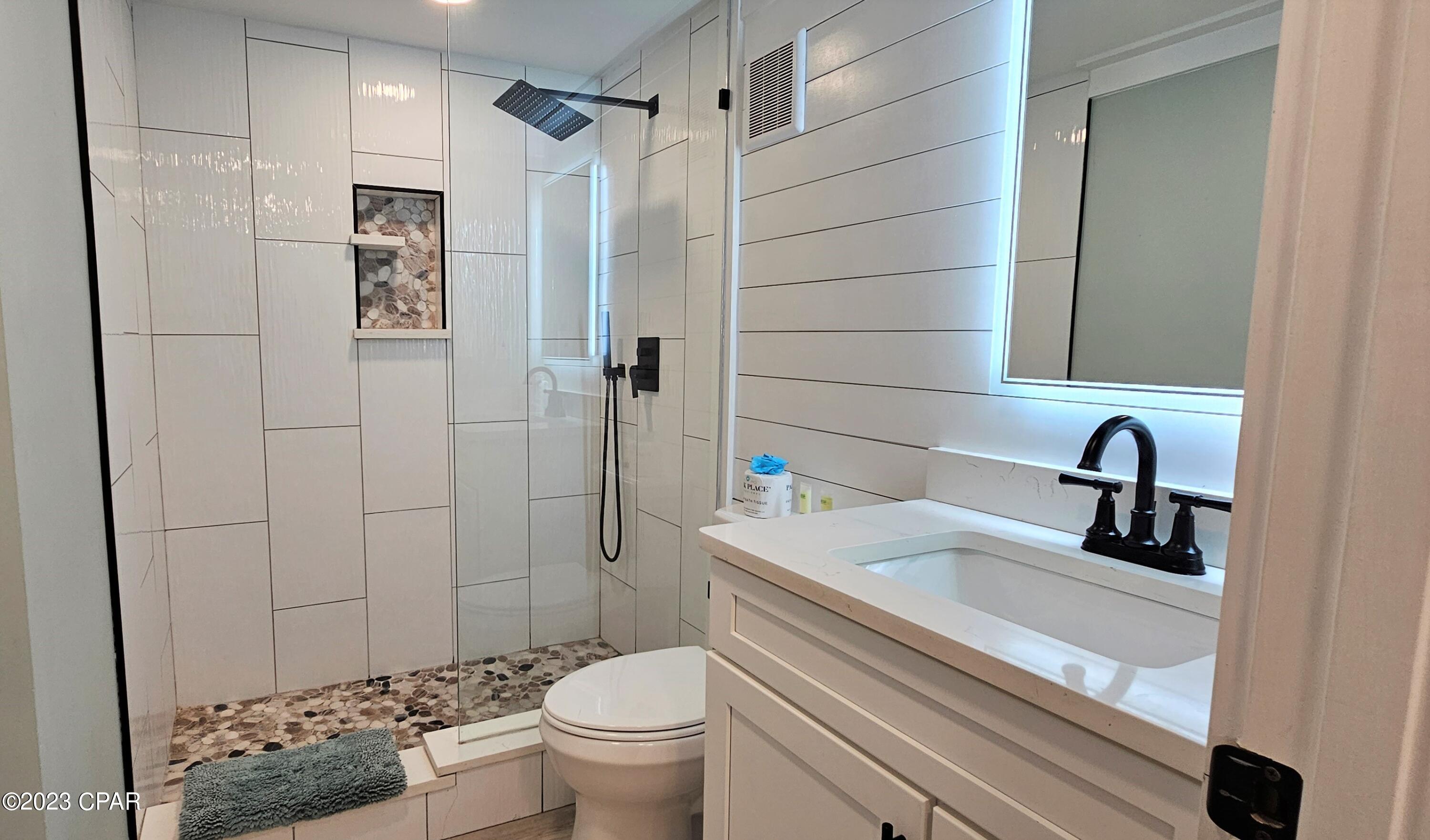 Edgewater Tower III - Residential