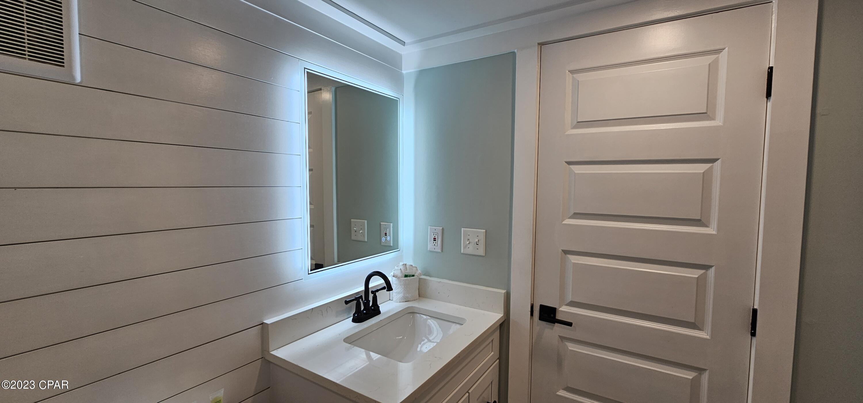 Edgewater Tower III - Residential