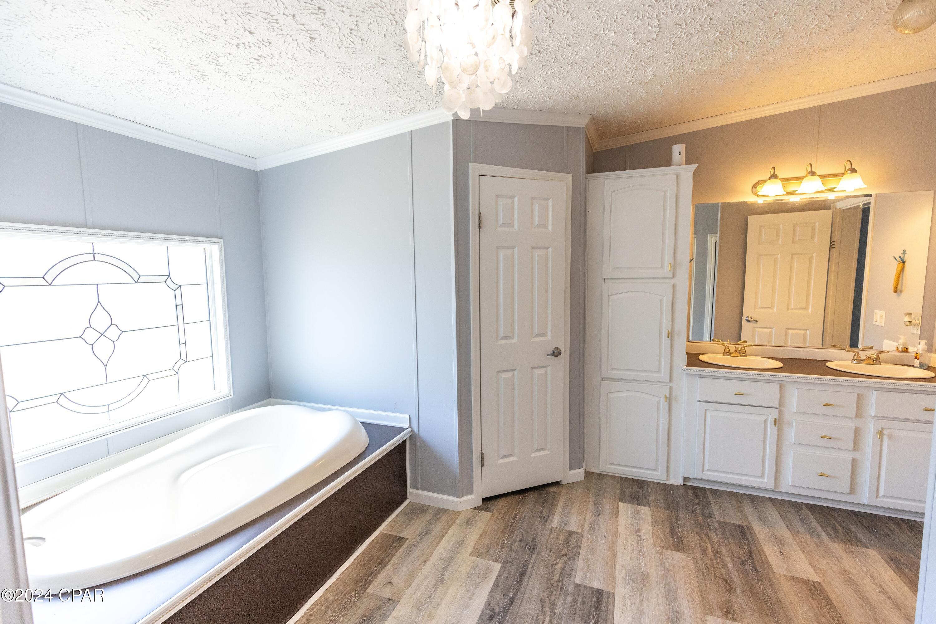 Crestview Heights - Residential Lease