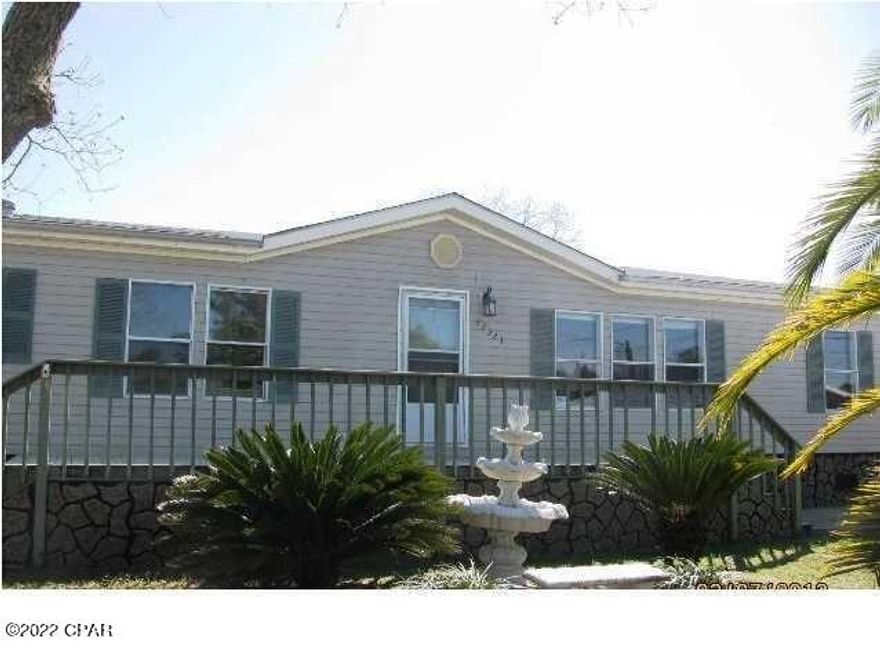 very nice home in quiet community.. close to shopping and water recreation