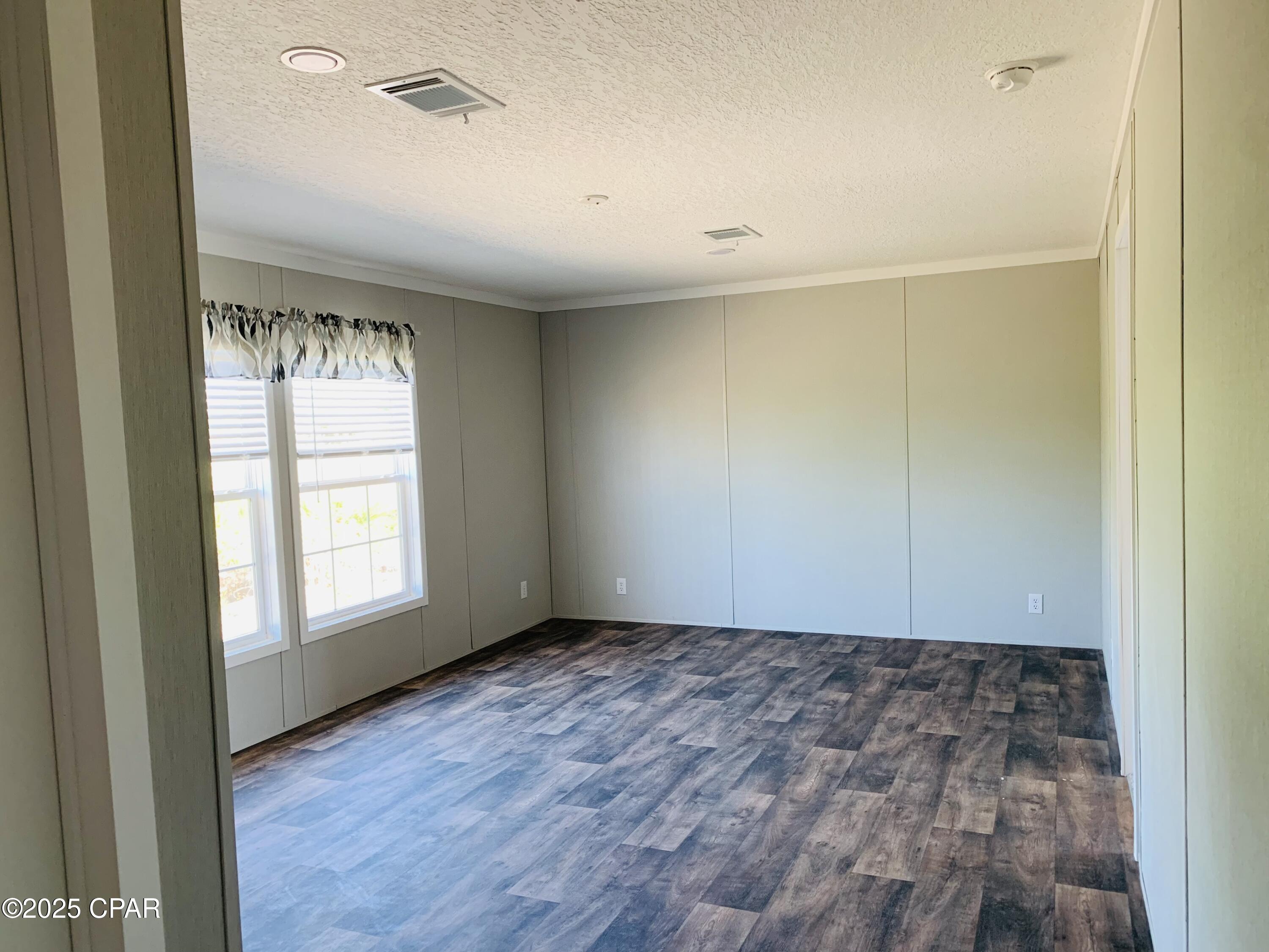 [No Recorded Subdiv] - Commercial Sale